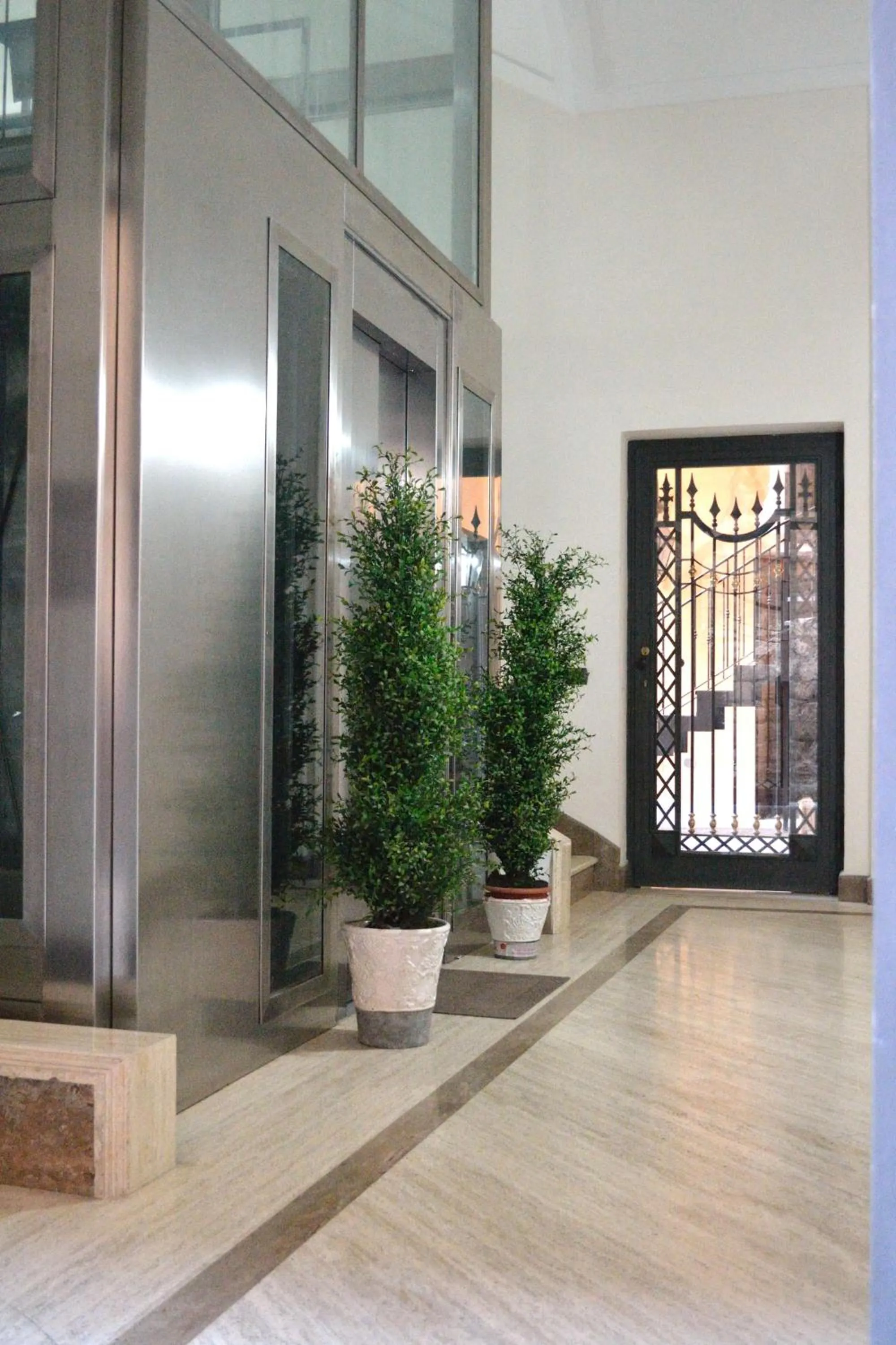 Facade/entrance in B&B Cloud