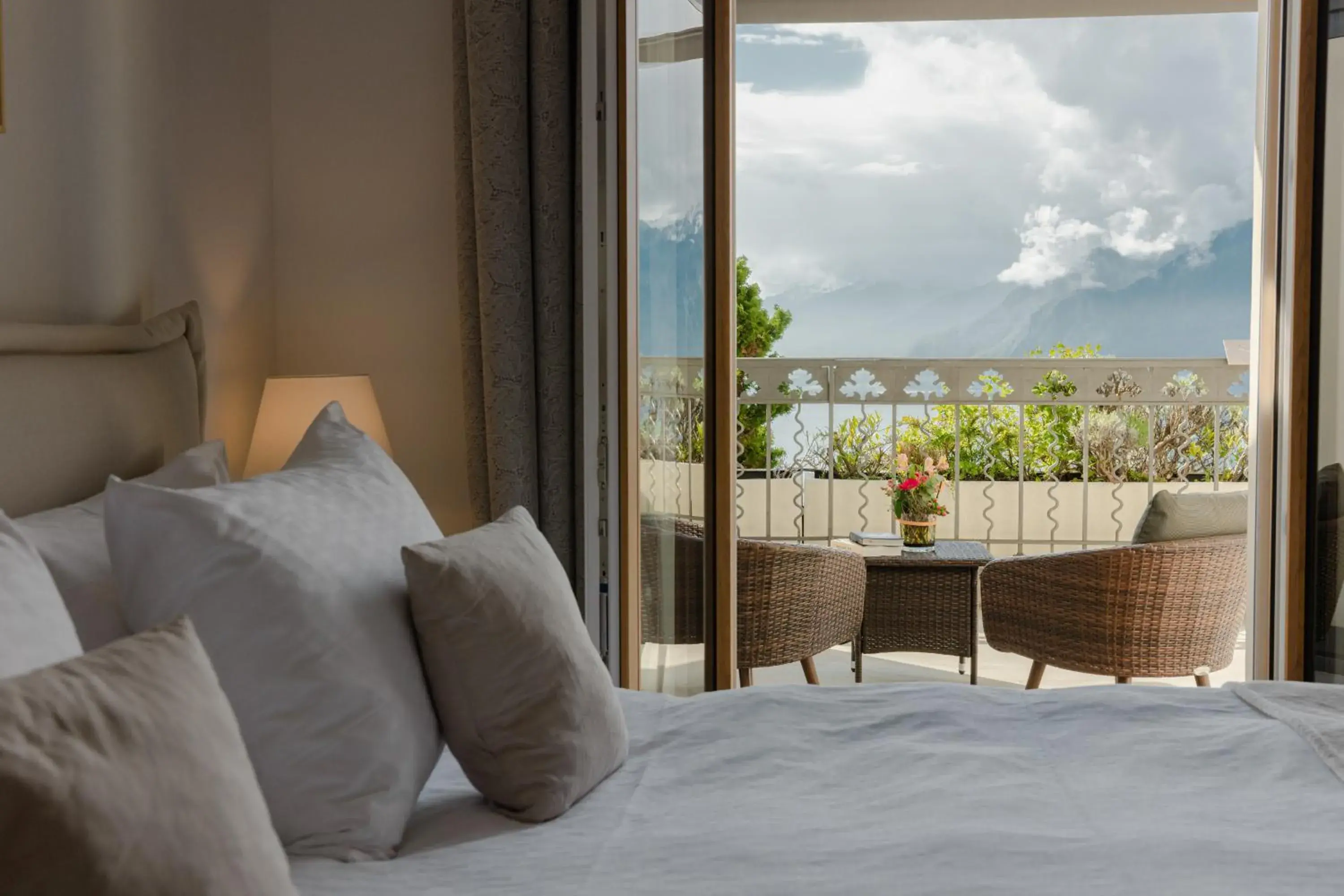 Deluxe Double Room with Balcony and Lake View in Le Mirador Resort & Spa Deluxe Double Room with Balcony and Lake View in Le Mirador Resort & Spa