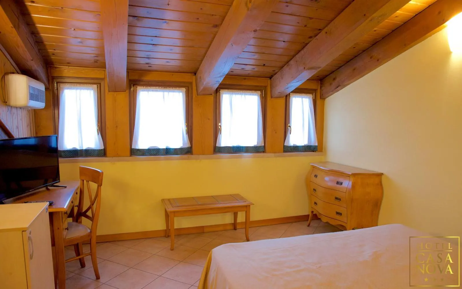 TV and multimedia, Bed in Hotel Casanova