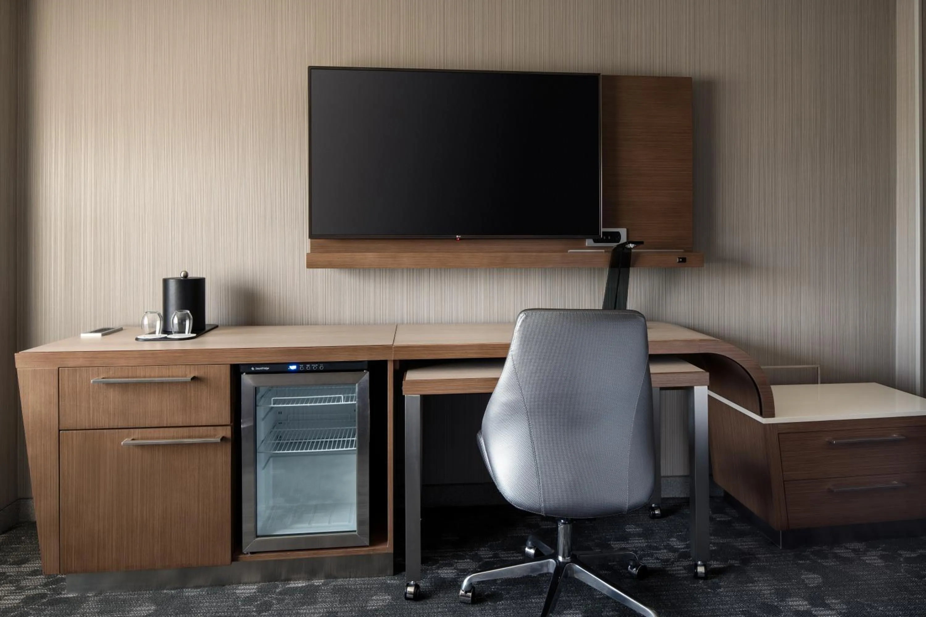 Courtyard Denver Airport at Gateway Park