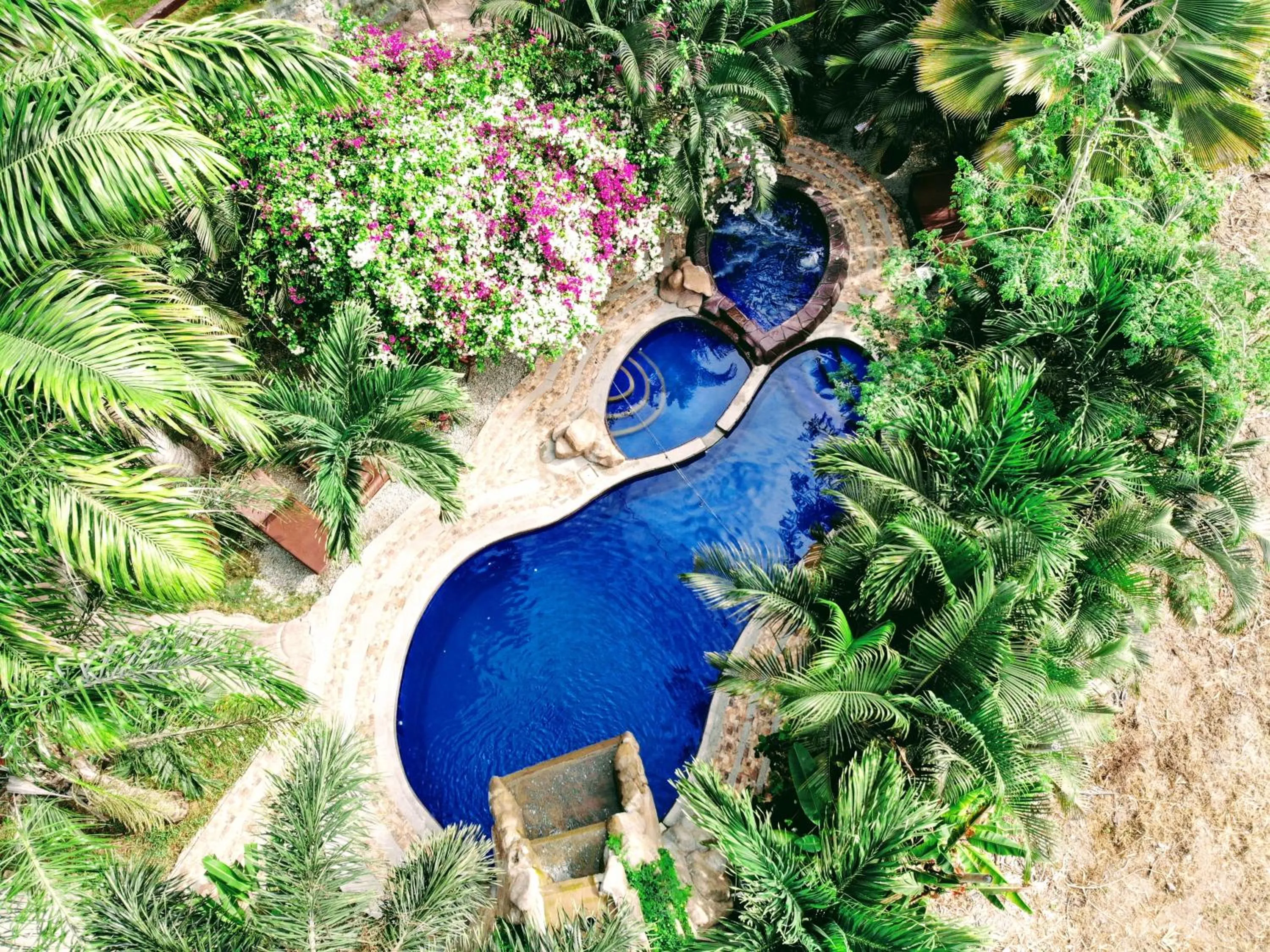 ME Hotel & Villas - Montañita Estates