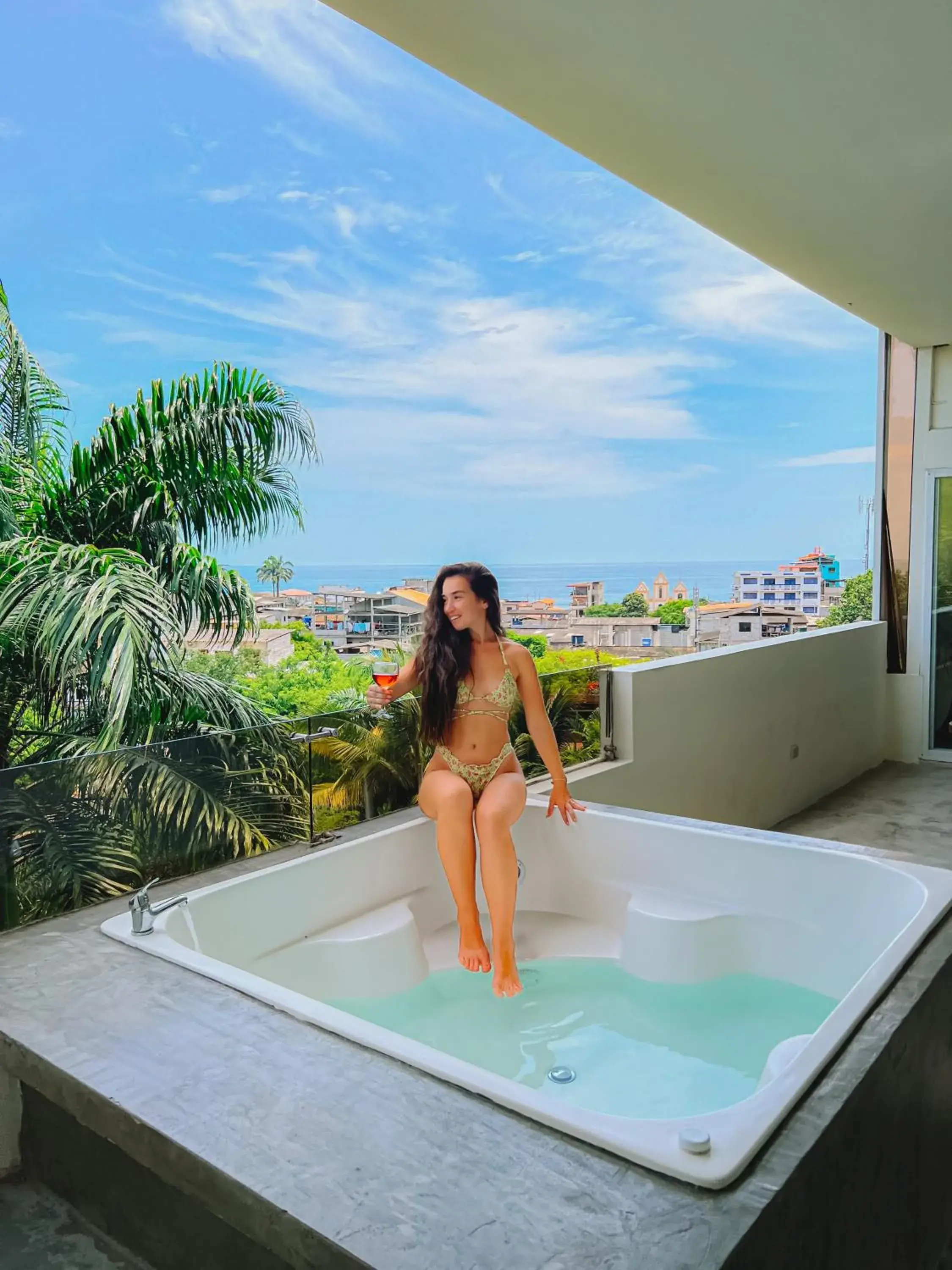 Three-Bedroom Apartment - Penthouse in ME Hotel & Villas - Montañita Estates Three-Bedroom Apartment - Penthouse in ME Hotel & Villas - Montañita Estates