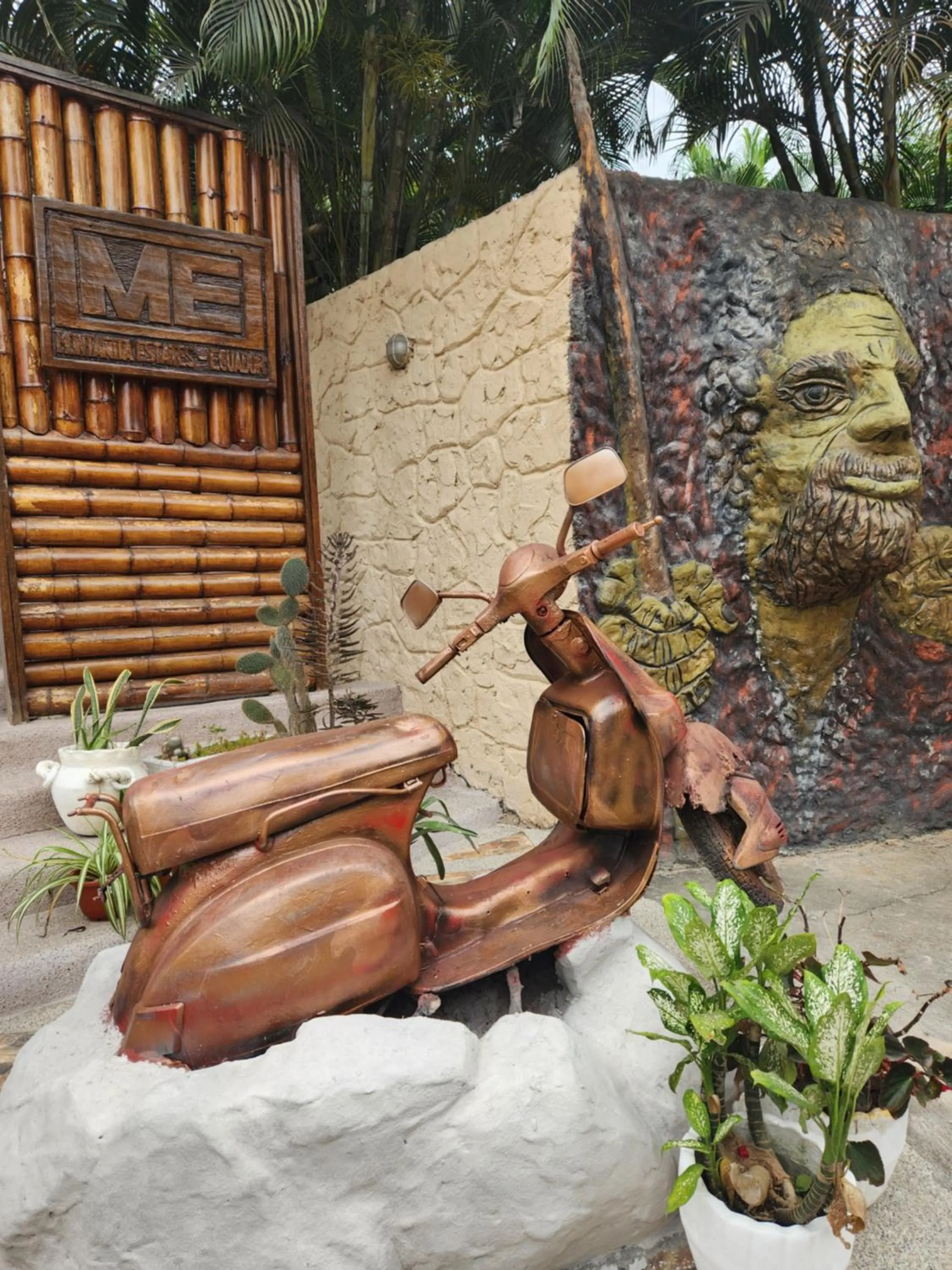 ME Hotel & Villas - Montañita Estates