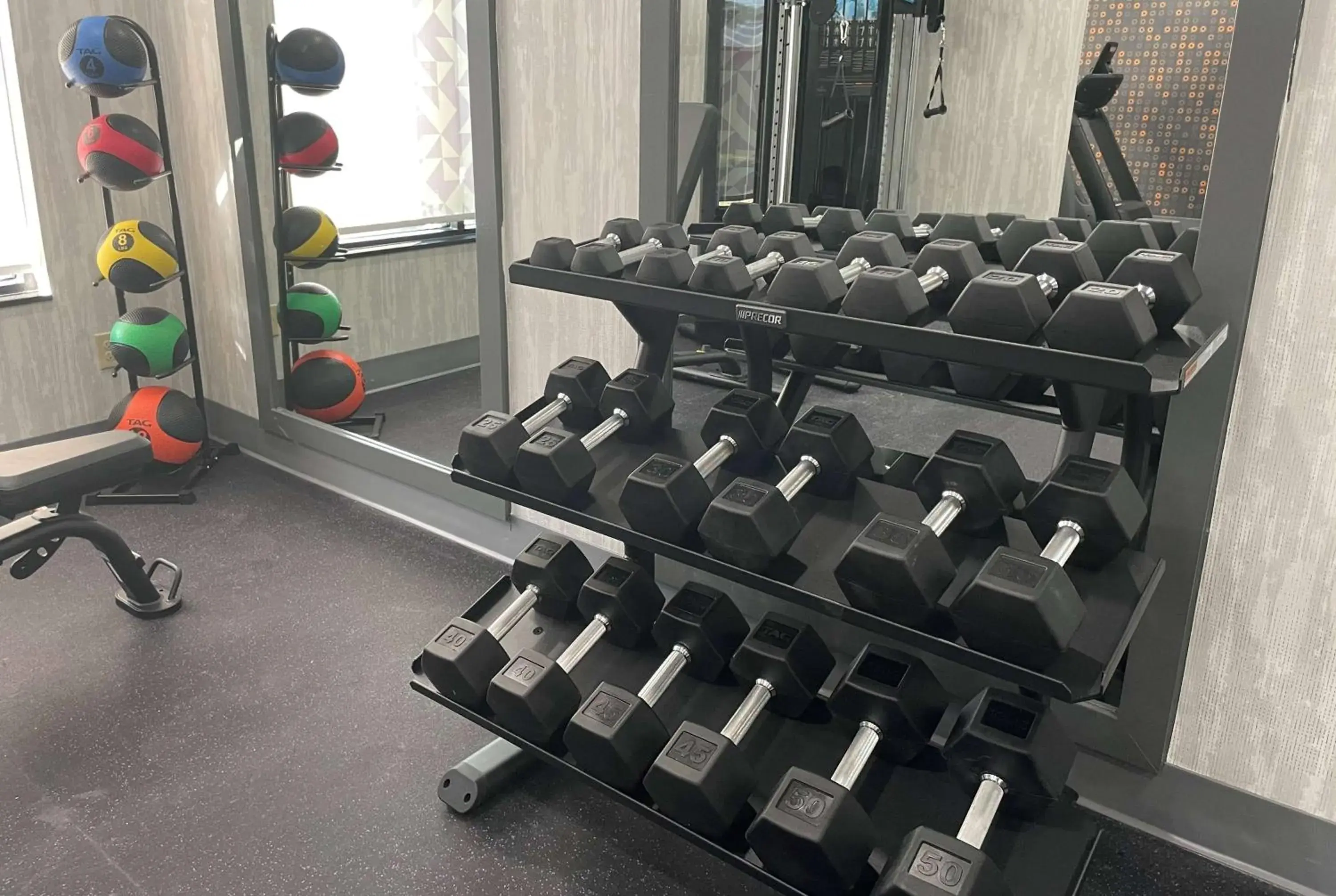 Fitness centre/facilities in La Quinta Inn & Suites by Wyndham Tulsa Midtown Fitness centre/facilities in La Quinta Inn & Suites by Wyndham Tulsa Midtown