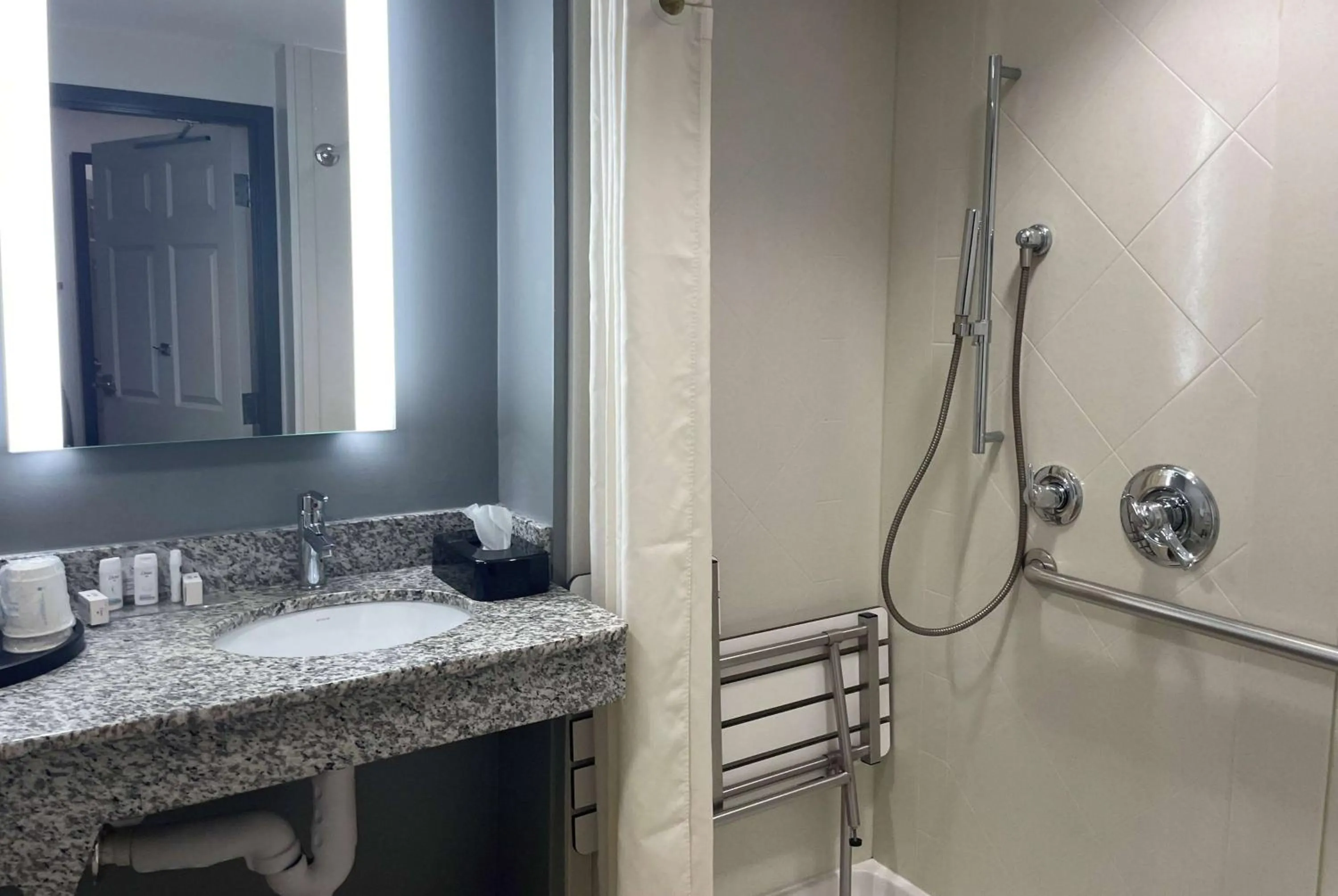 Bathroom in La Quinta Inn & Suites by Wyndham Tulsa Midtown