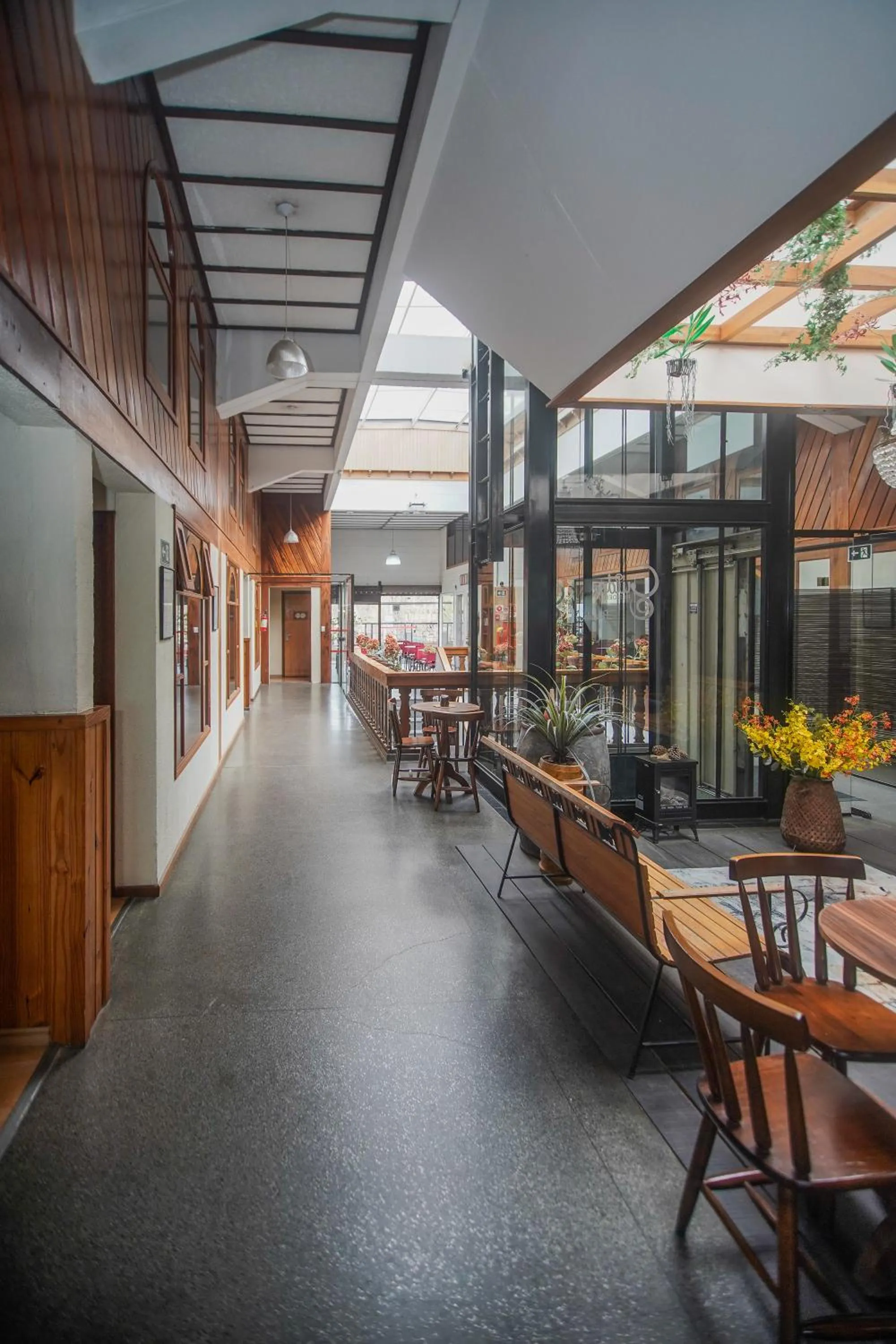 Inner courtyard view in Guida Residenza Pousada