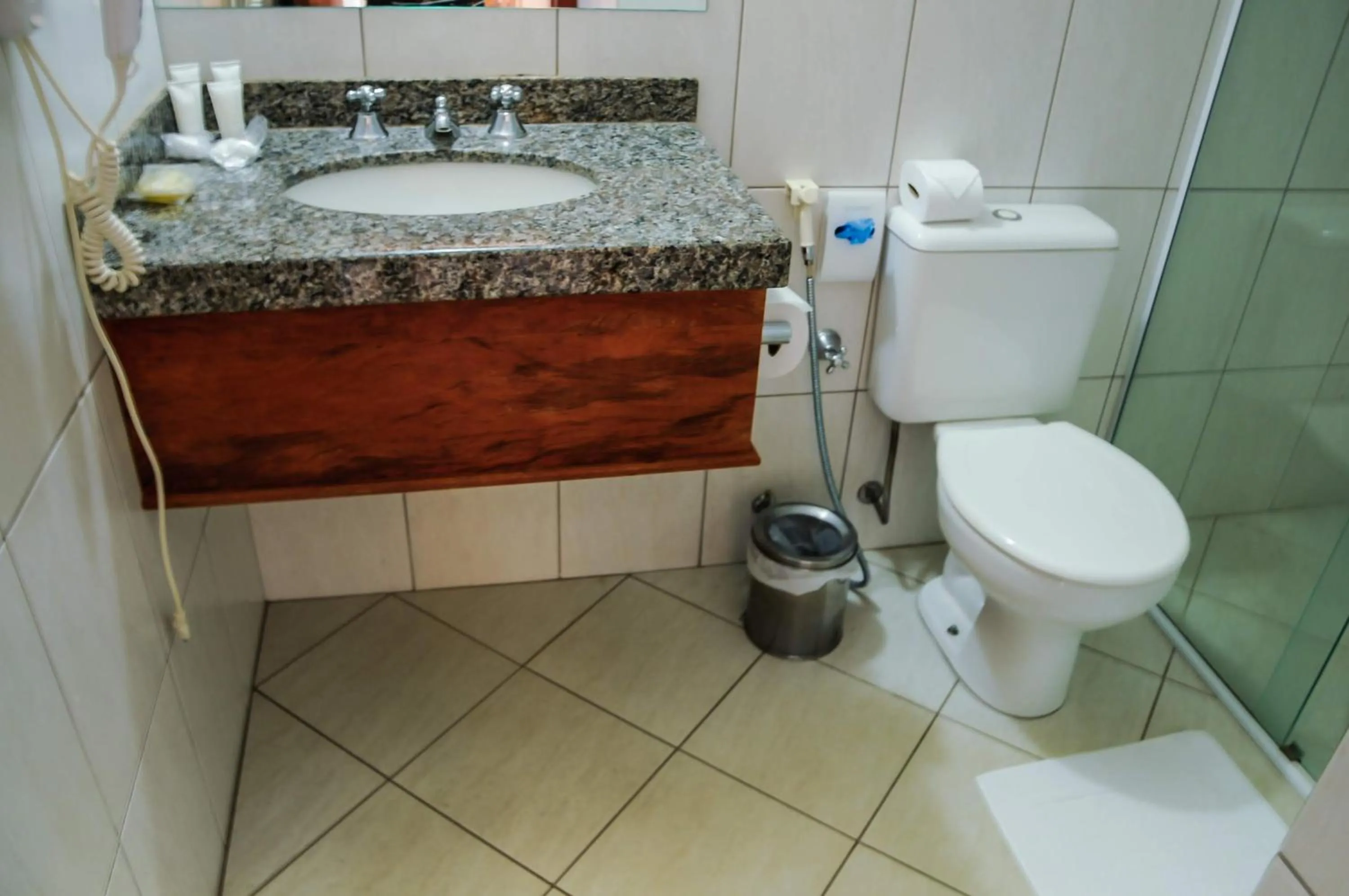 Shower in Refugio do Saci Hotel