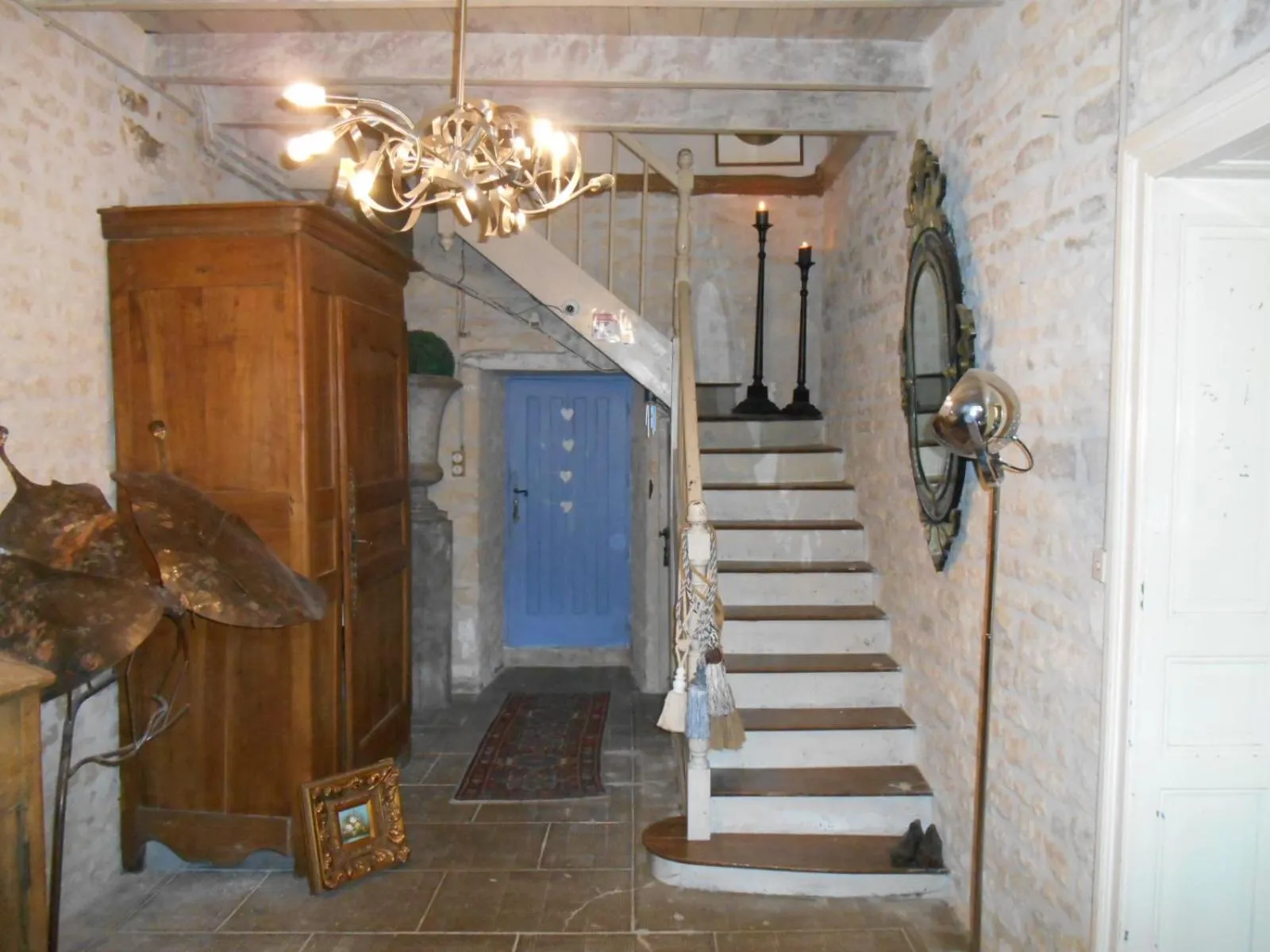 Facade/entrance in Le vieux Prieuré