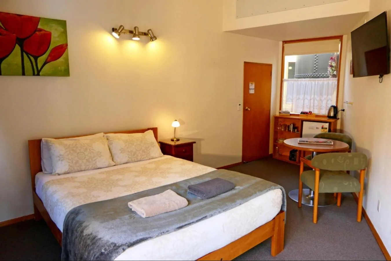 Bed in Queenstown Holiday Park Creeksyde