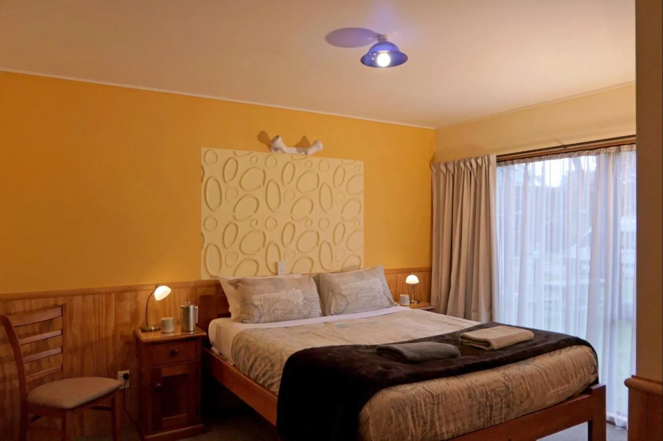 Bed in Queenstown Holiday Park Creeksyde