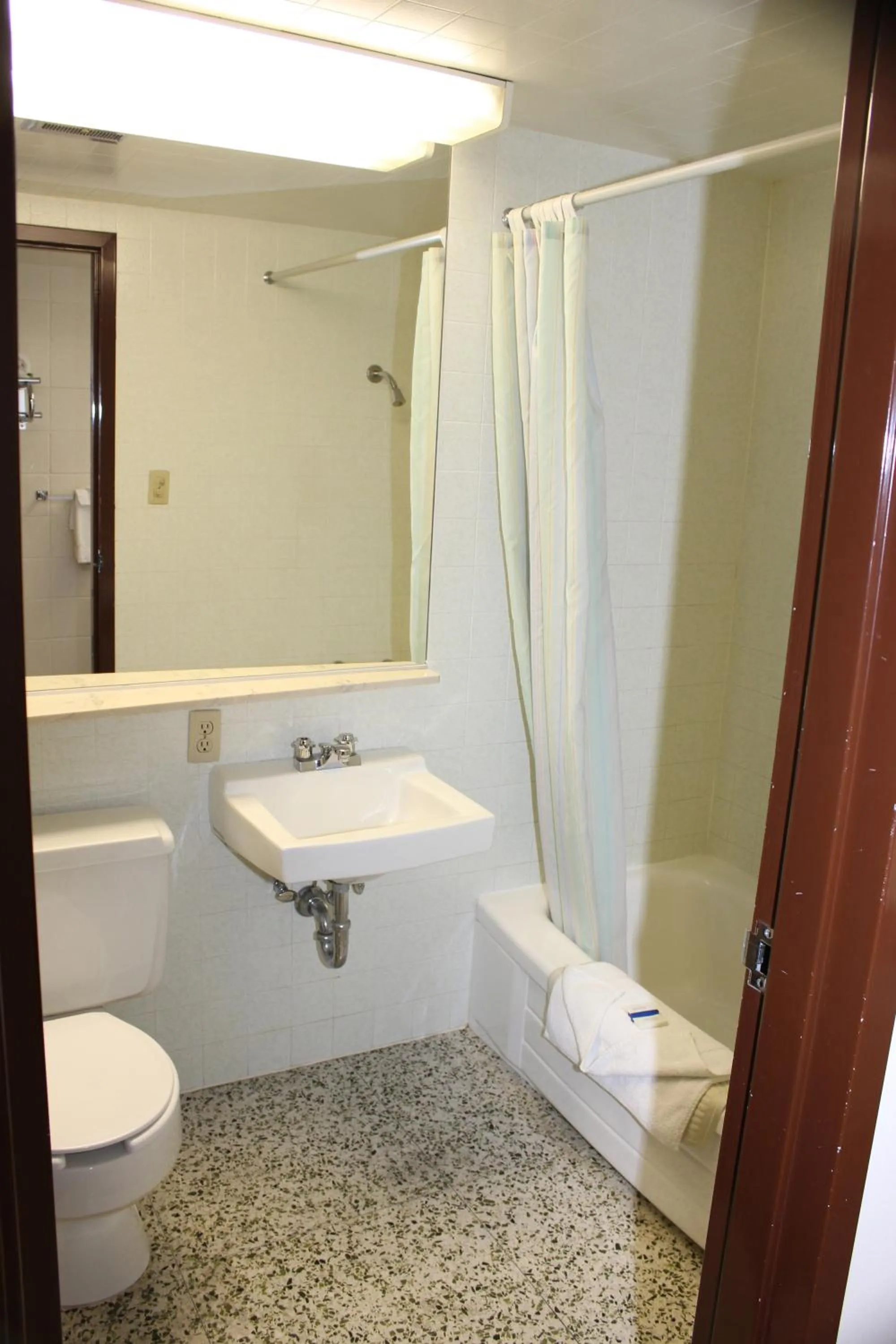 Bathroom in Prairie Inn
