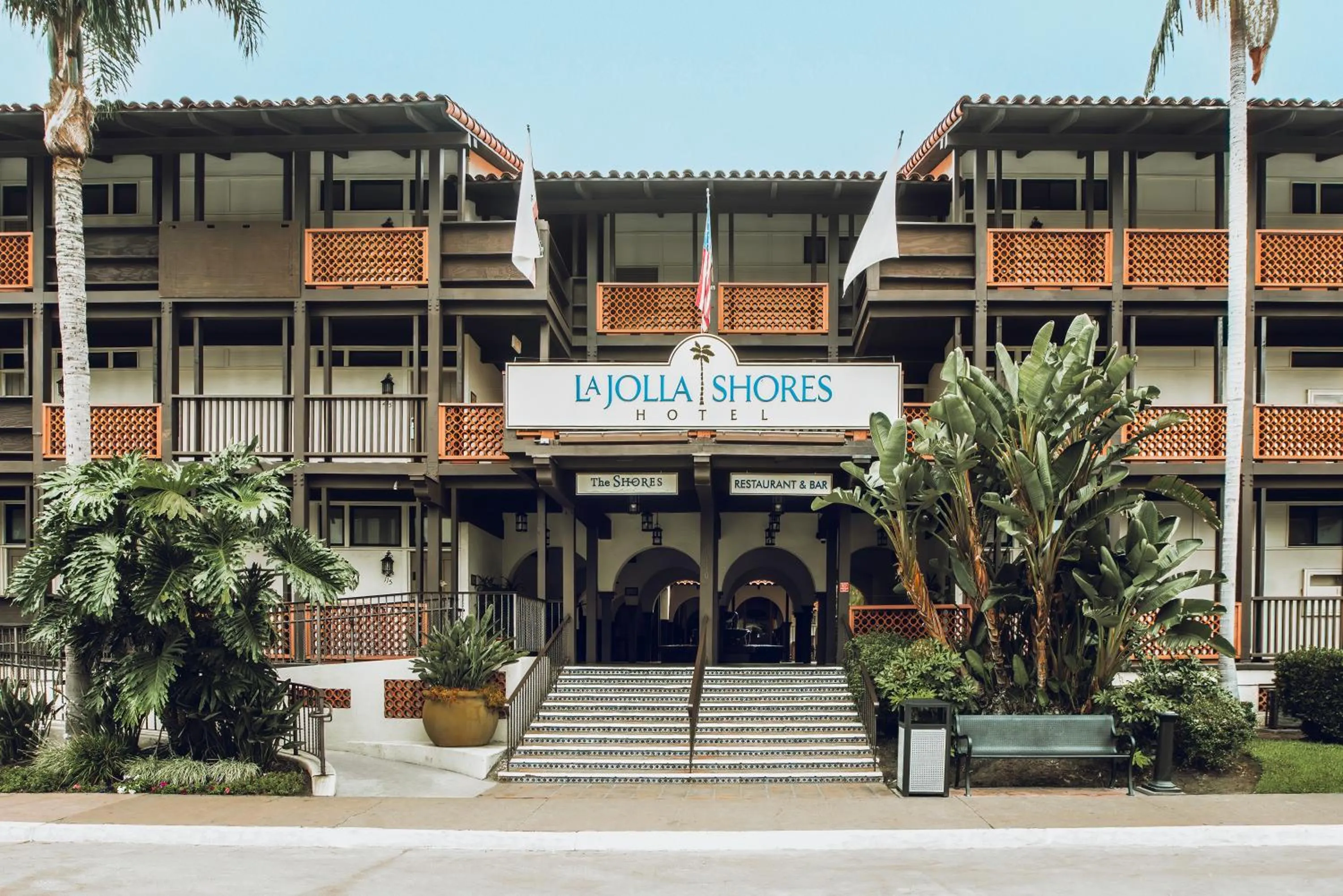 Property building in La Jolla Shores Hotel