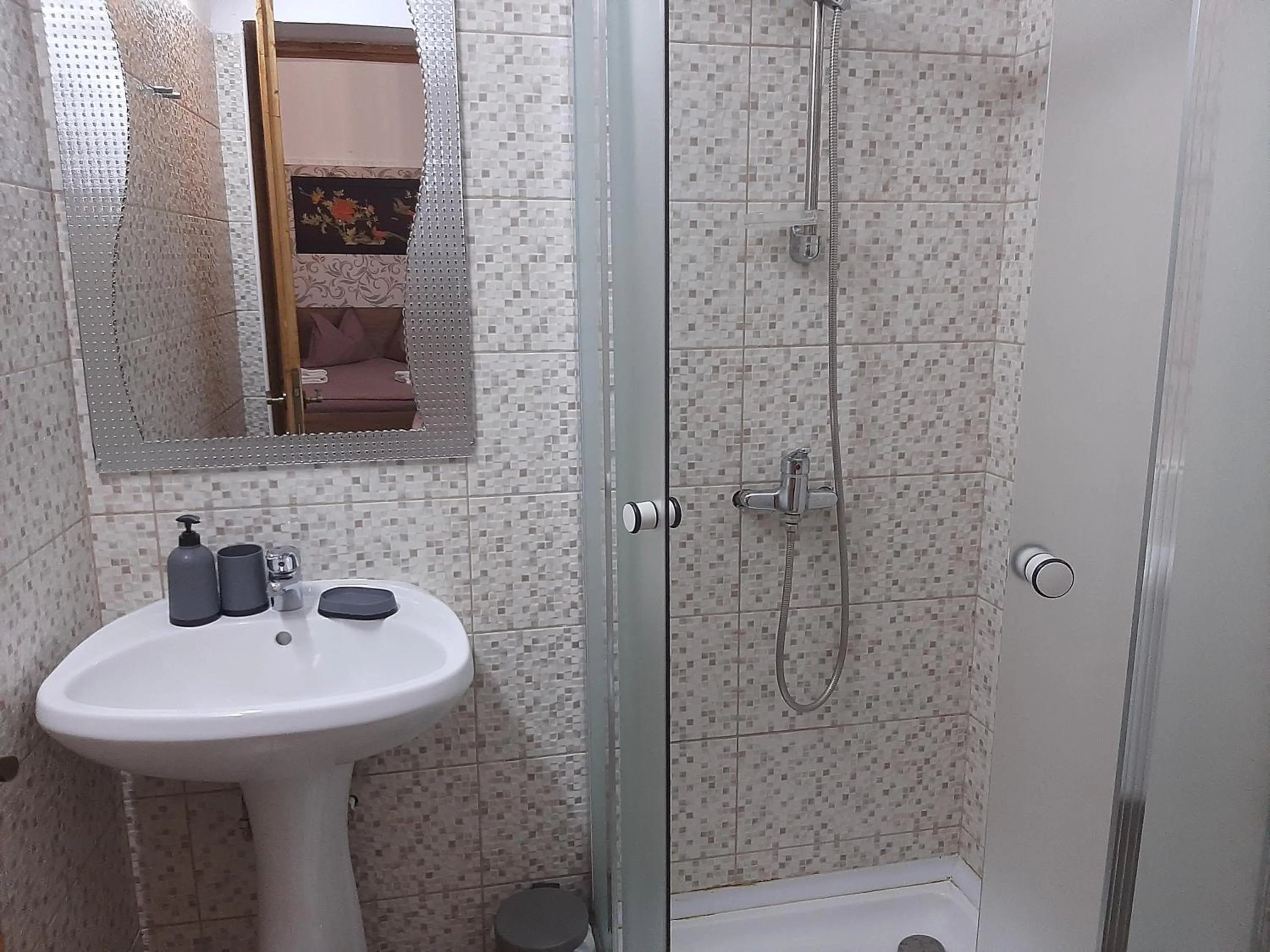 Shower in Vila Fortuna Auri