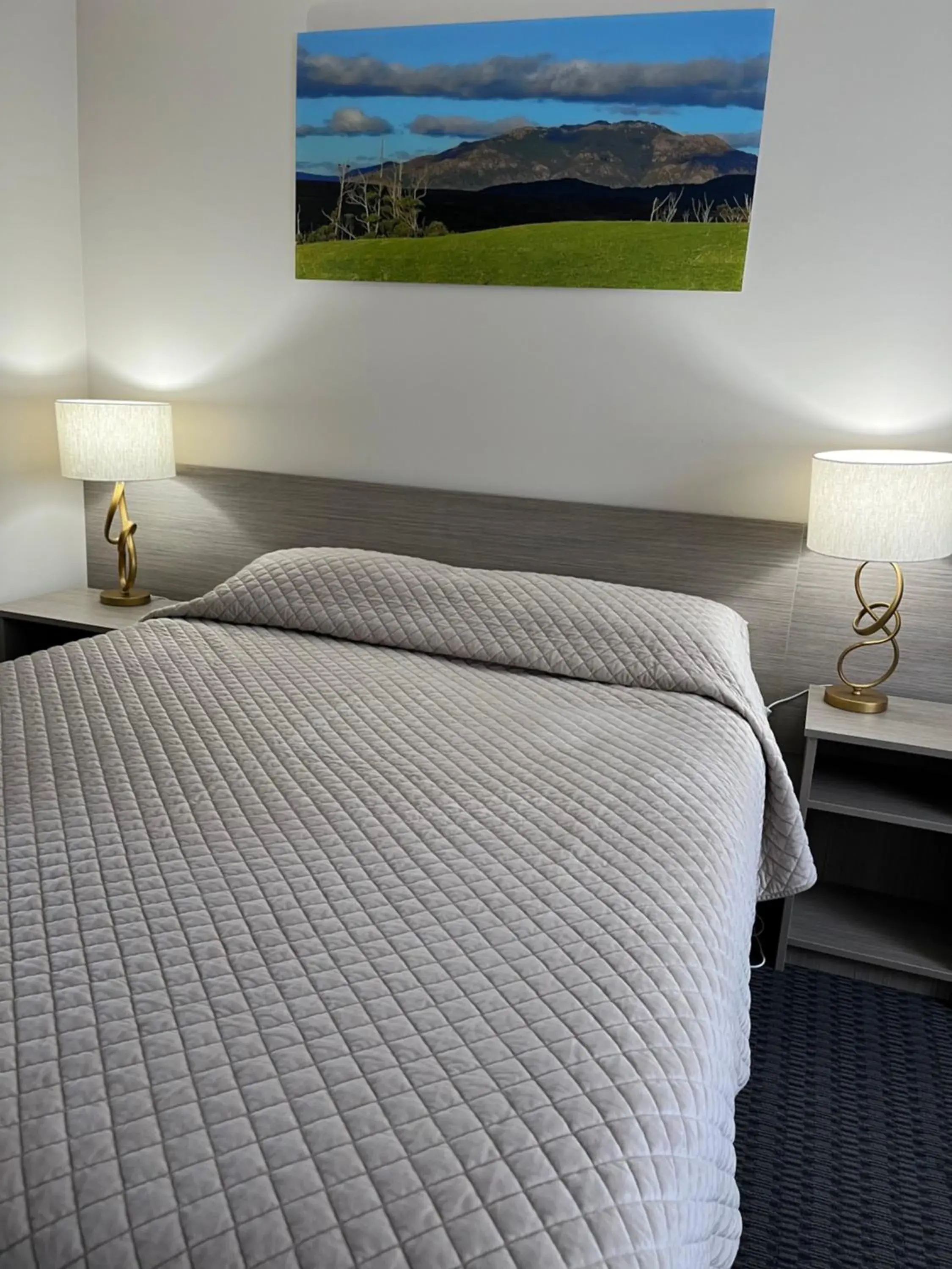 Bed in Heemskirk Motor Hotel Bed in Heemskirk Motor Hotel