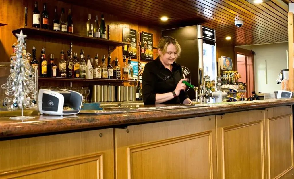 Lounge or bar in Heemskirk Motor Hotel Lounge or bar in Heemskirk Motor Hotel