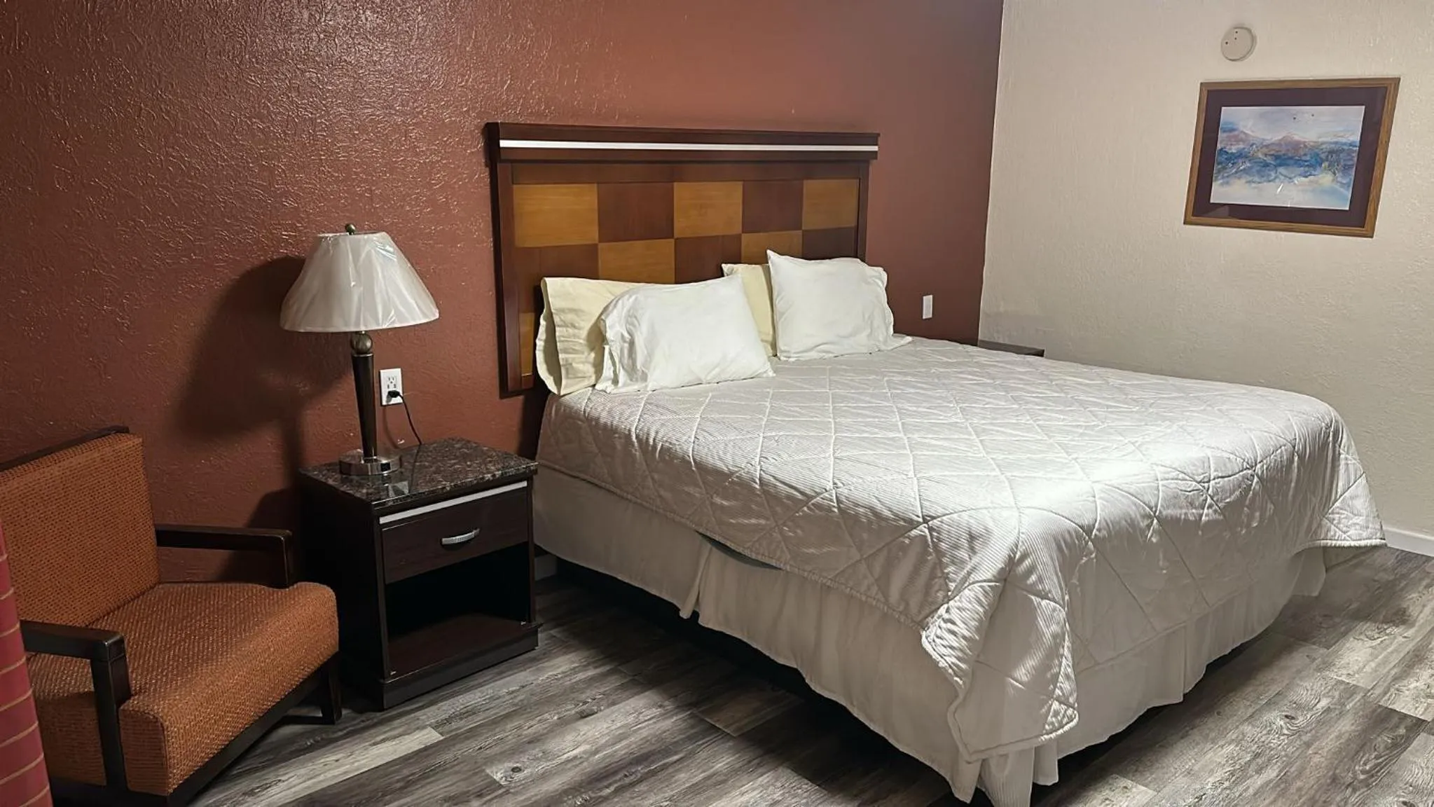 Bed in Deluxe Inn Of Roswell