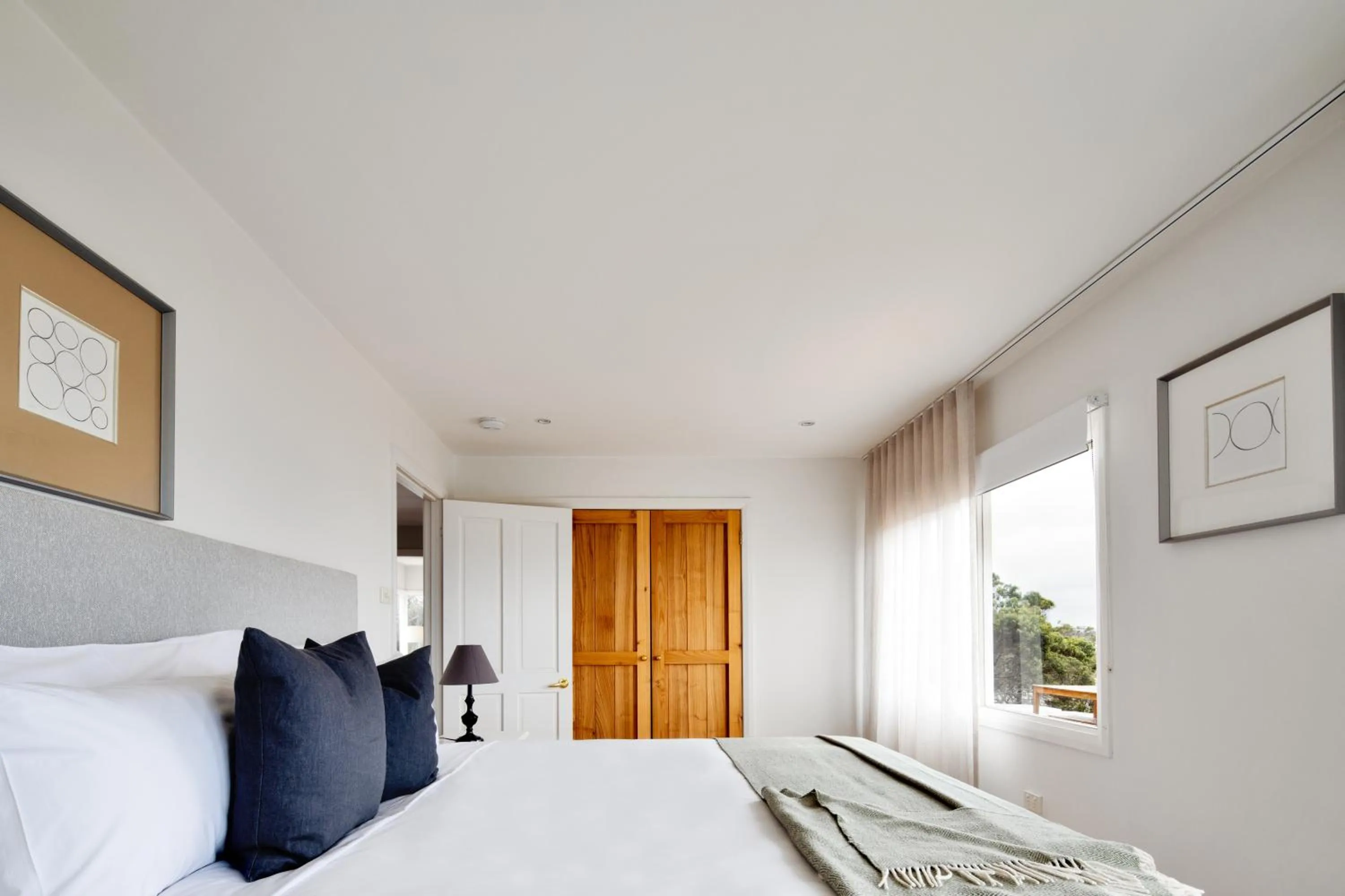 Bed in Piermont Retreat