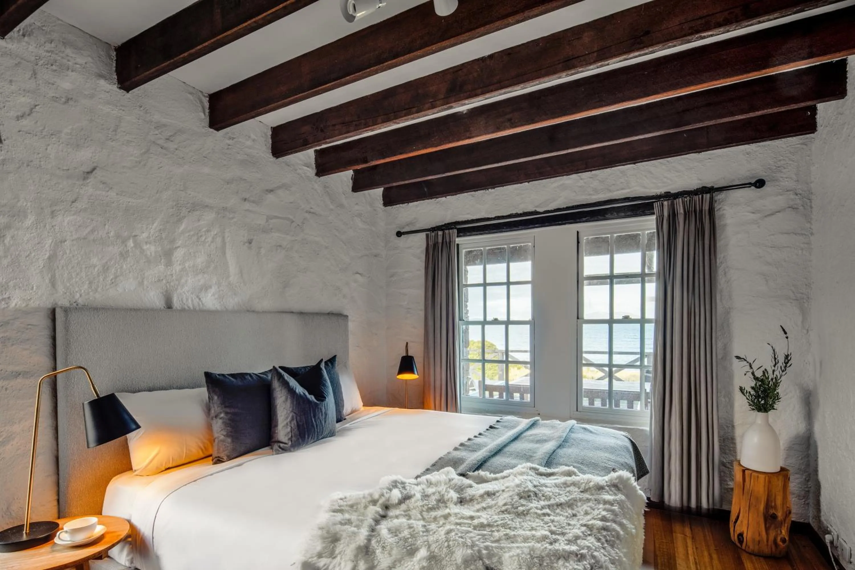 Bed in Piermont Retreat