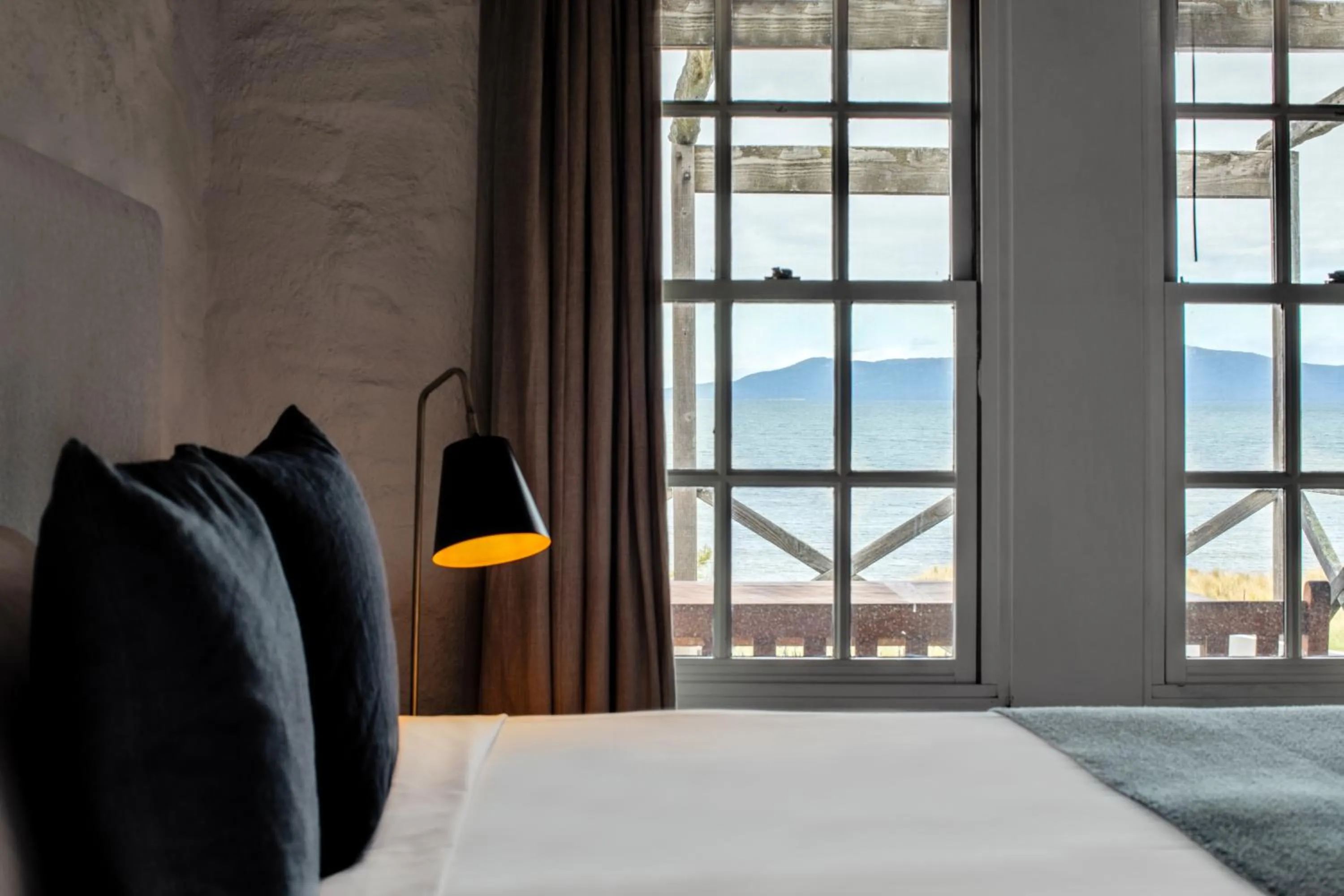 Bed in Piermont Retreat