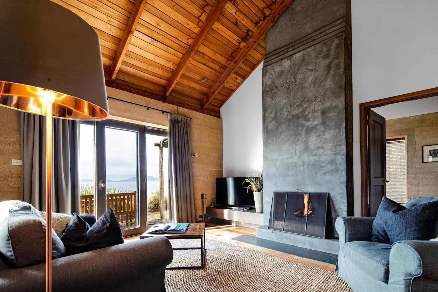 TV and multimedia in Piermont Retreat