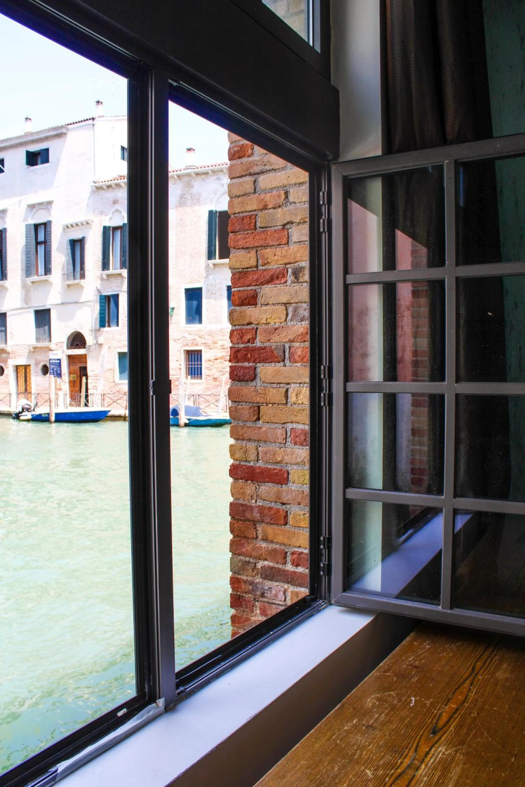 Day in Al Canal Regio - Guest House