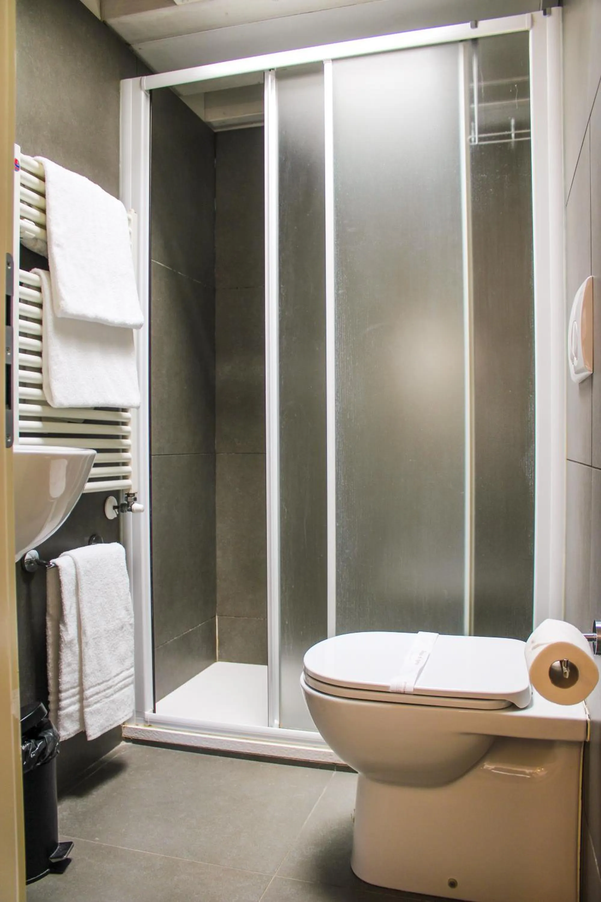 Shower in Al Canal Regio - Guest House