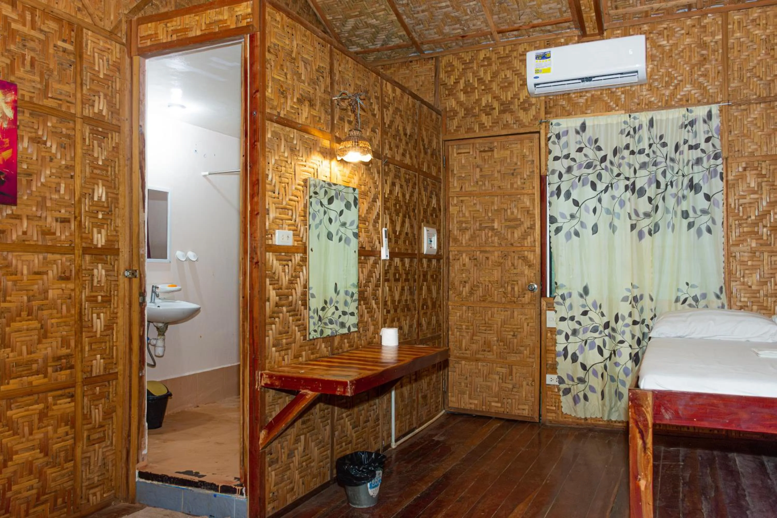 Panglao Chocolate Hills Hostel