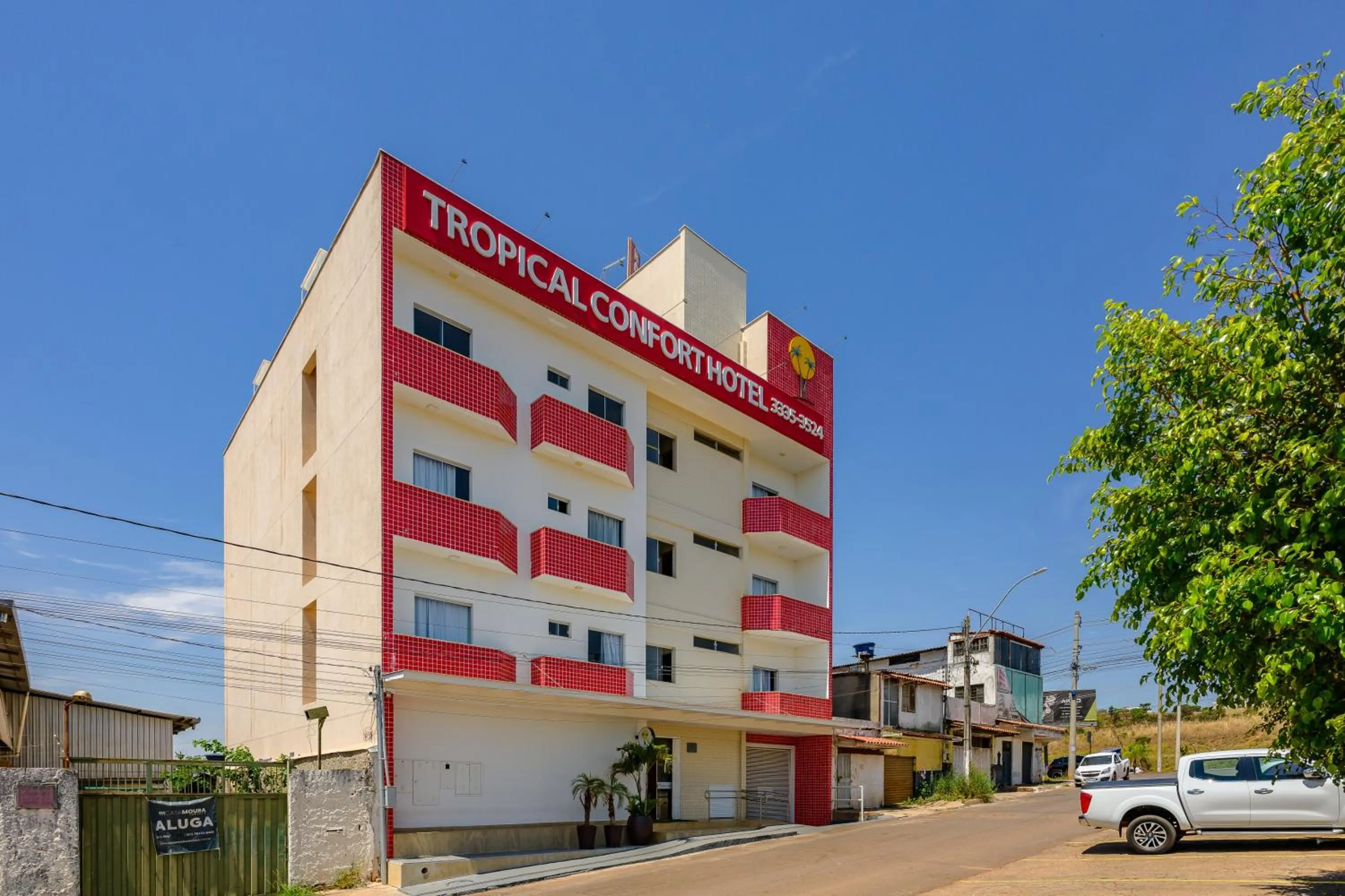 Property building in OYO Tropical Confort Hotel, Brasilia