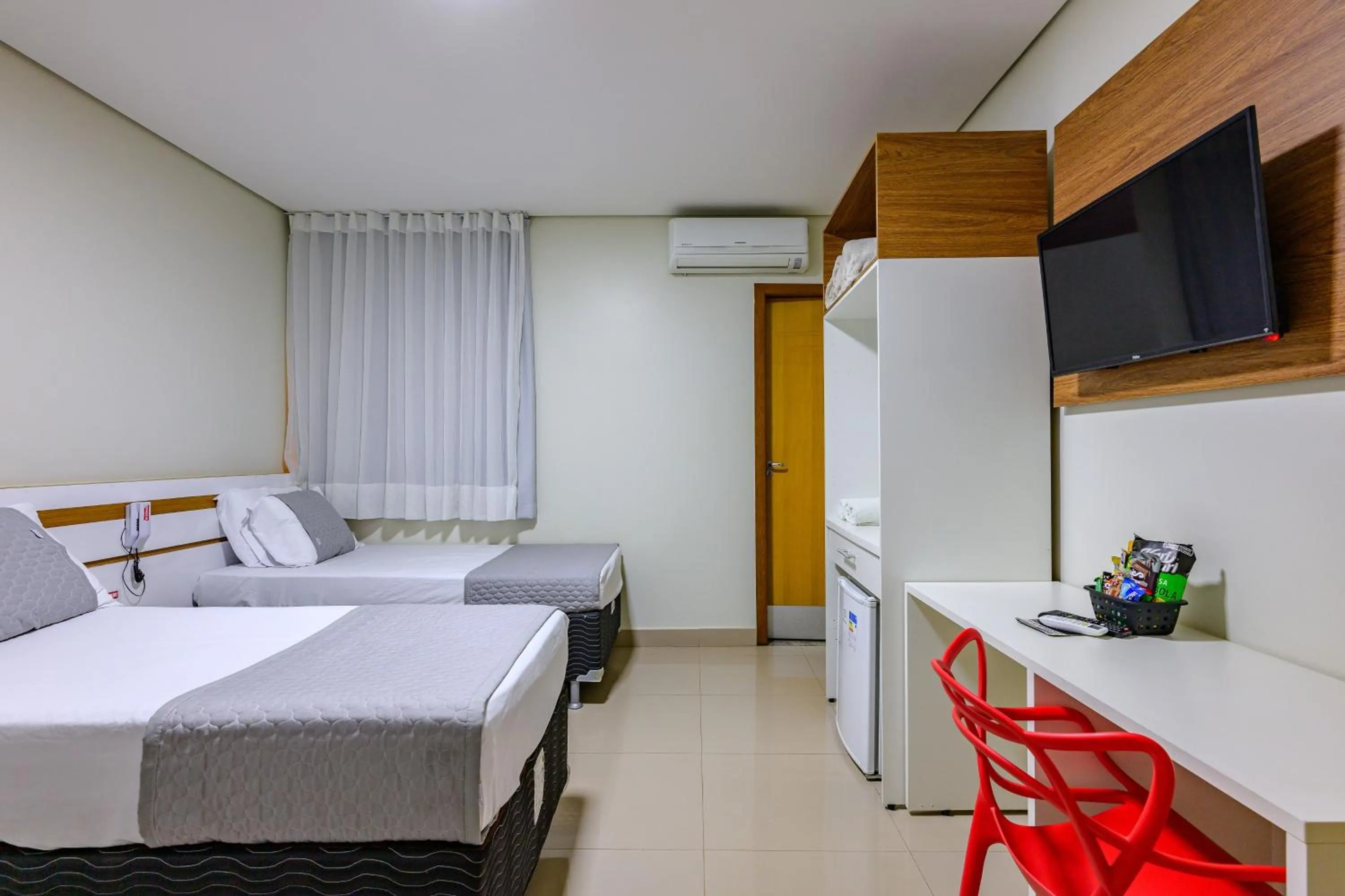 Bedroom, Bed in OYO Tropical Confort Hotel, Brasilia