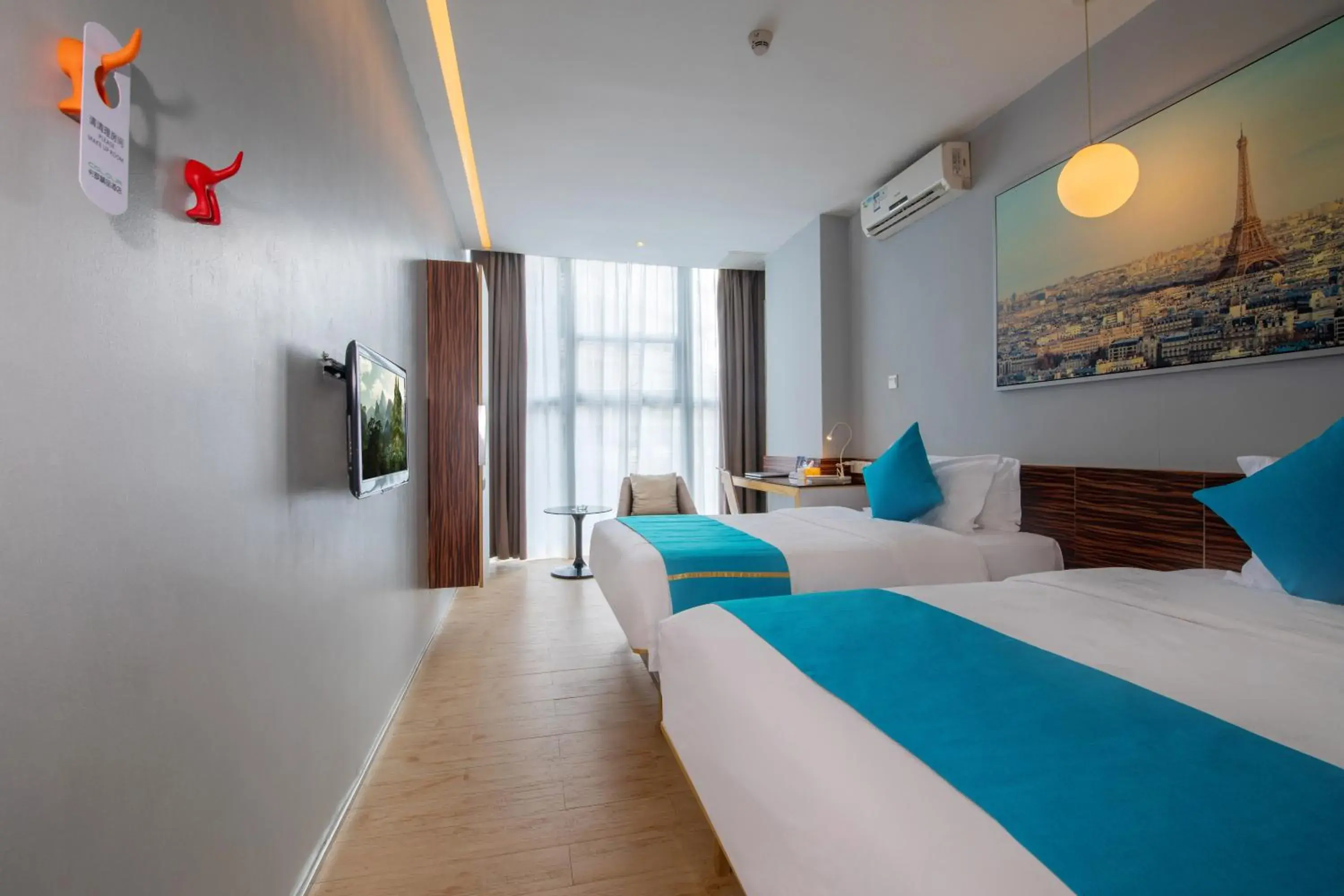 Photo of the whole room, Bed in Shenzhen Dongmen Colour Hotel Photo of the whole room, Bed in Shenzhen Dongmen Colour Hotel