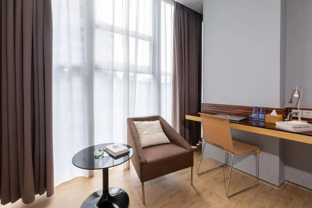 Shenzhen Dongmen Colour Hotel