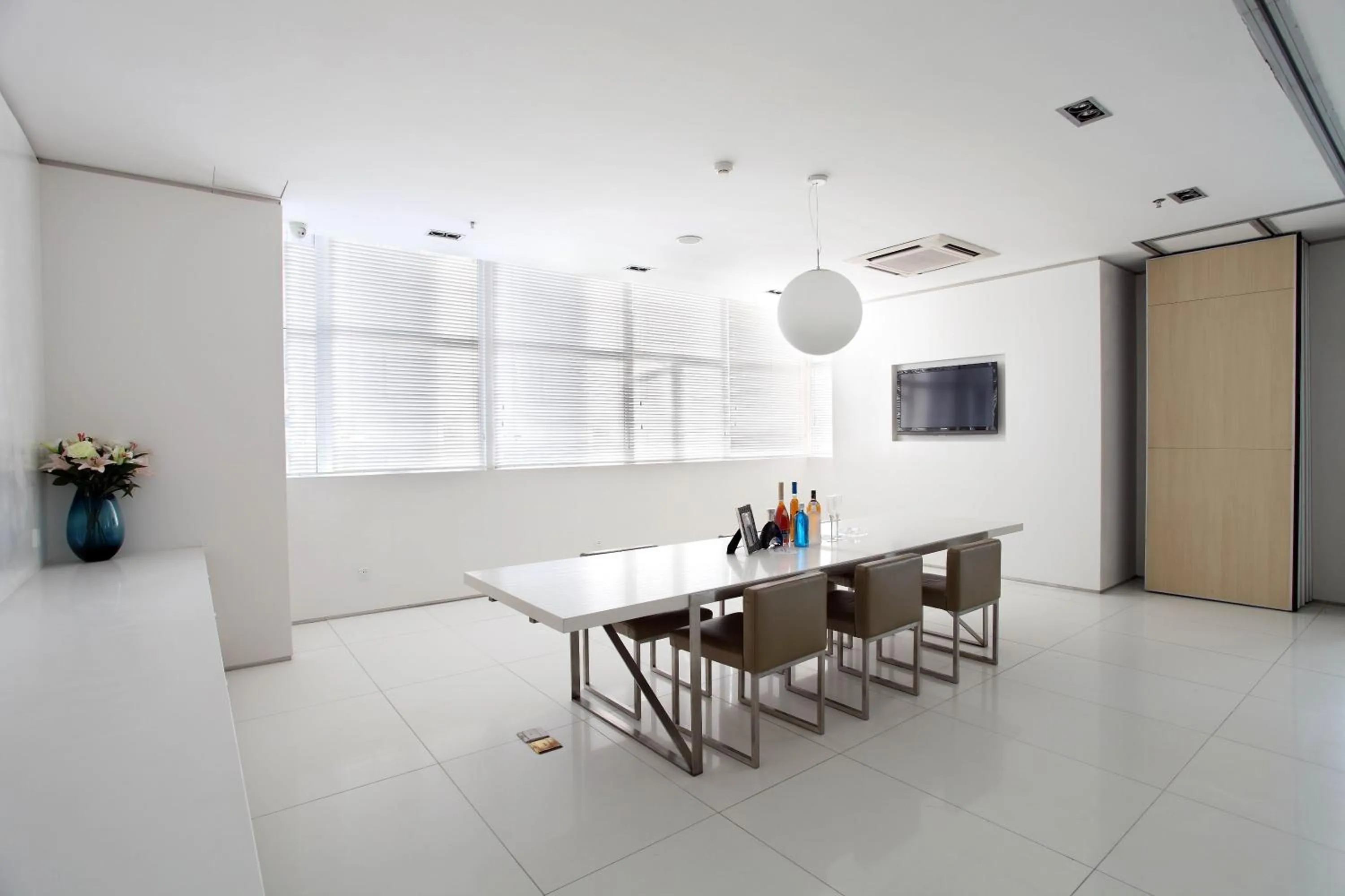 Day in Shenzhen Dongmen Colour Hotel