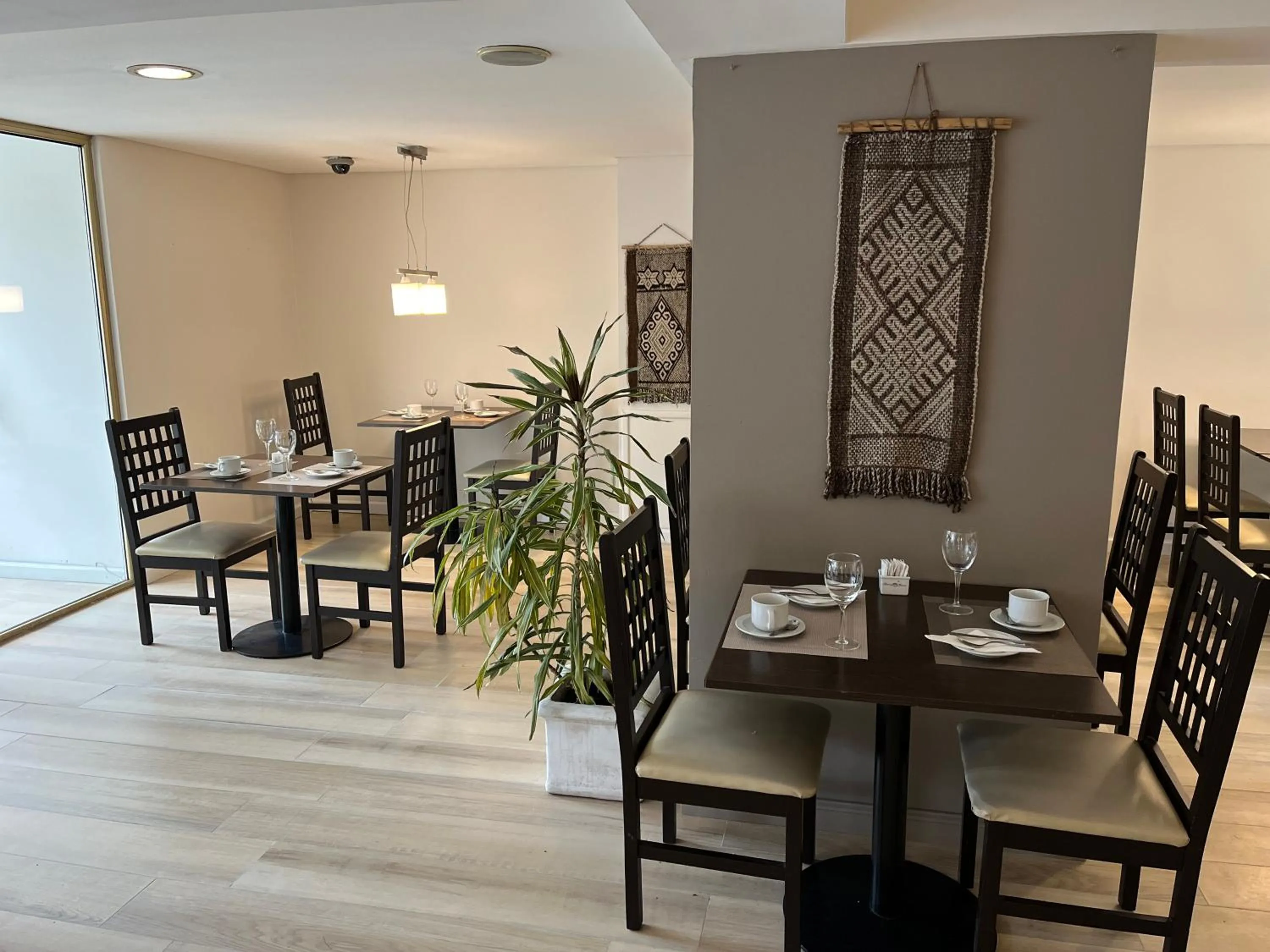 Breakfast in Kenton Palace Bariloche