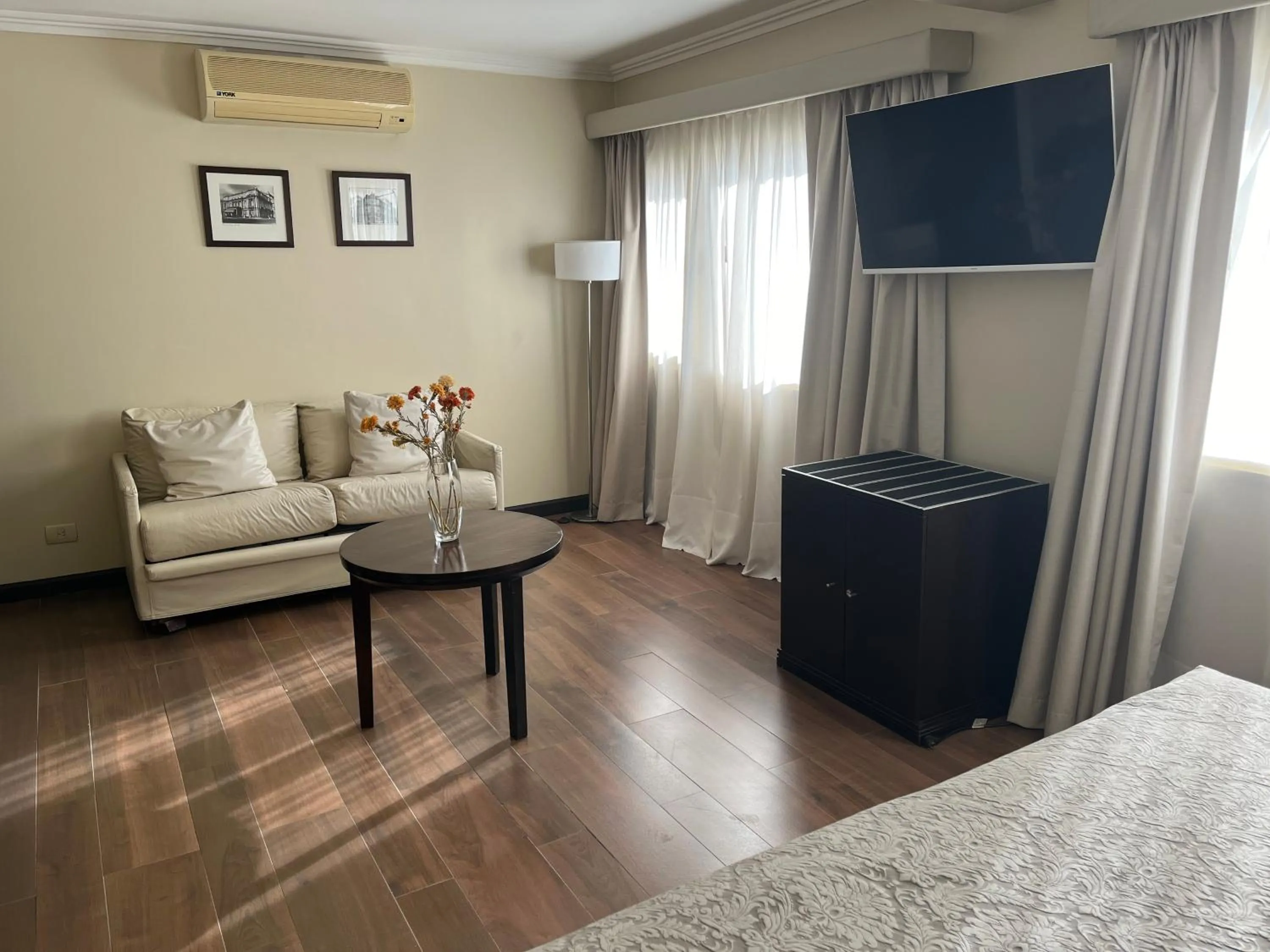 Area and facilities in Kenton Palace Bariloche