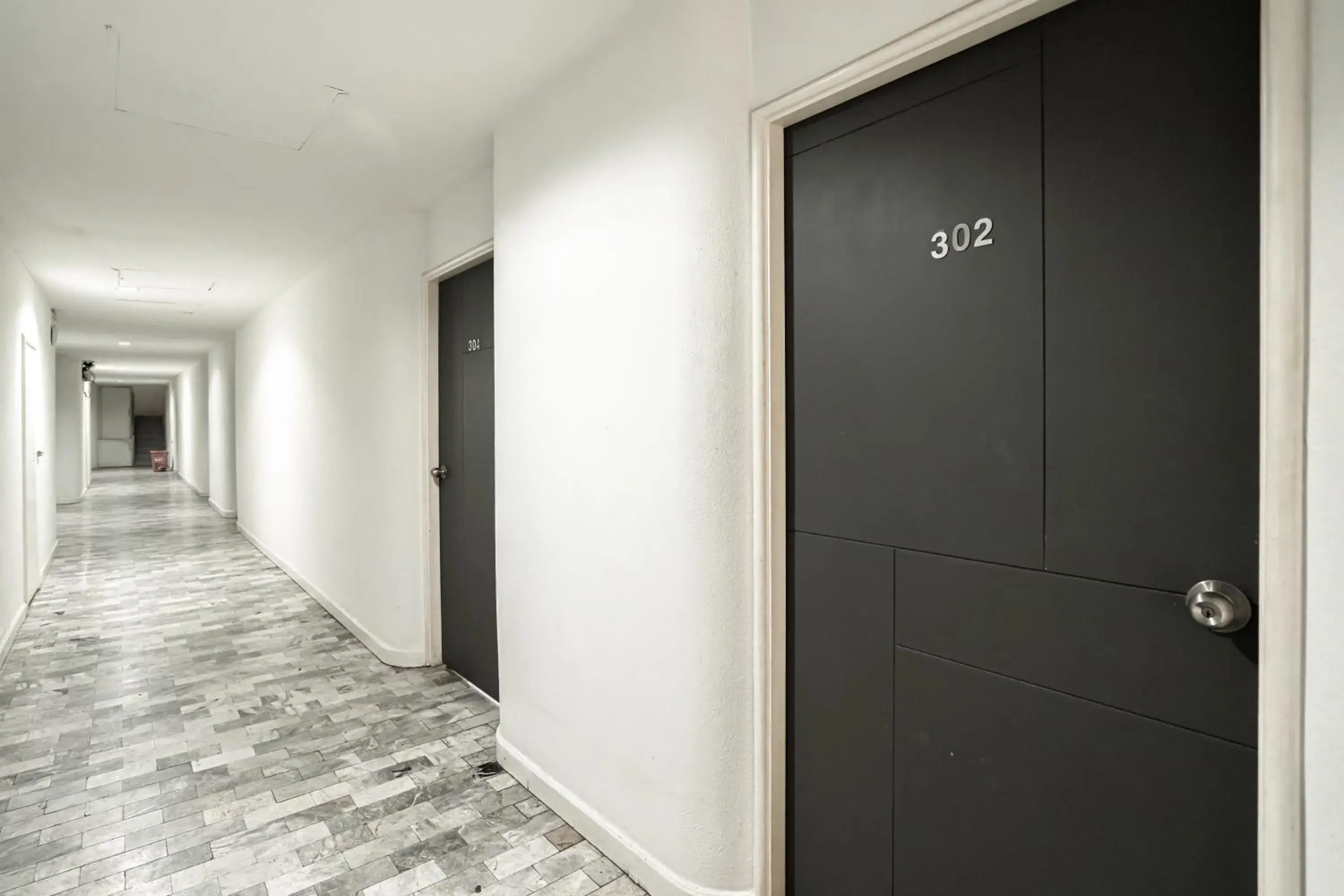 Property building in UNOTEL Karon Beach Property building in UNOTEL Karon Beach