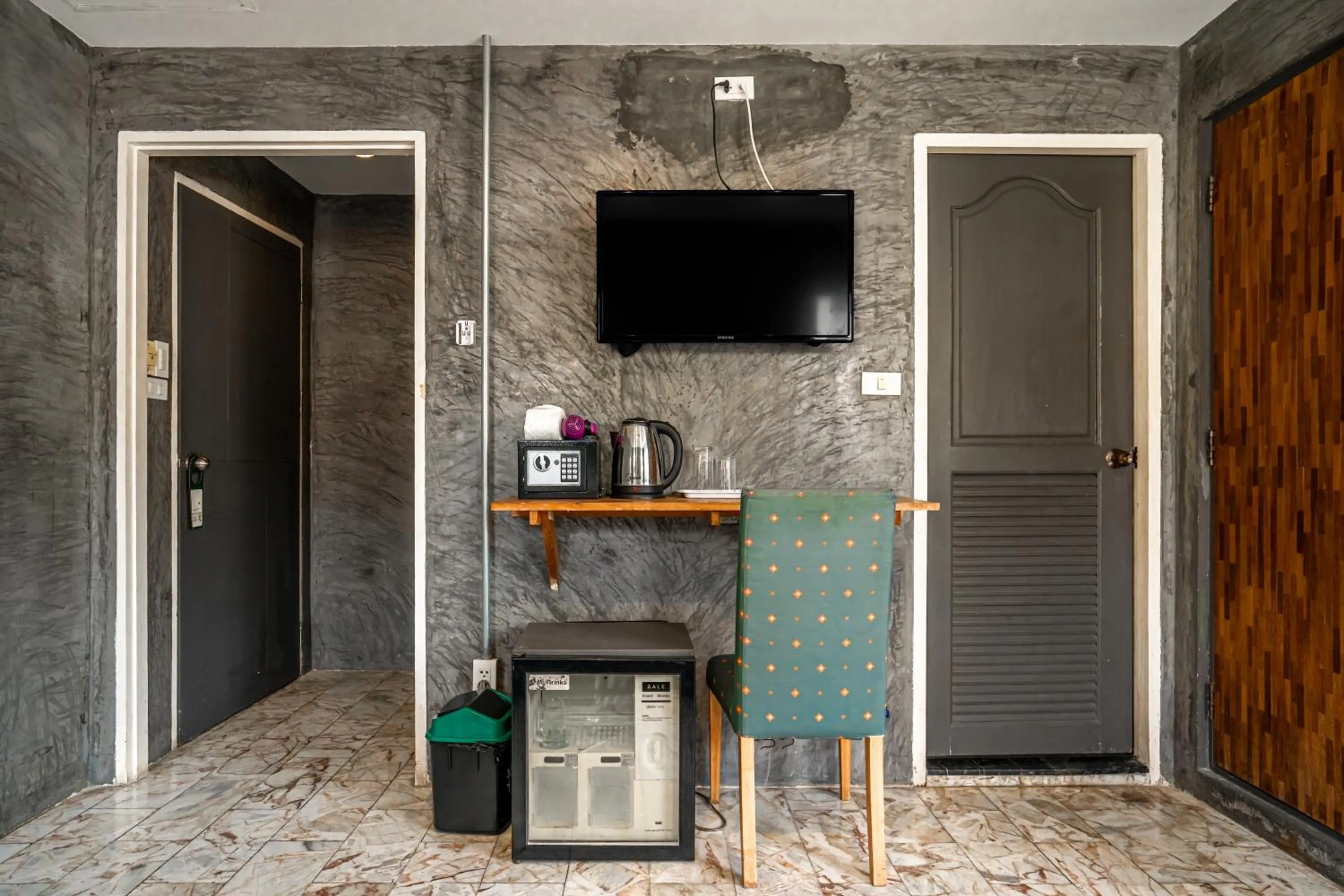 hair dryier in UNOTEL Karon Beach