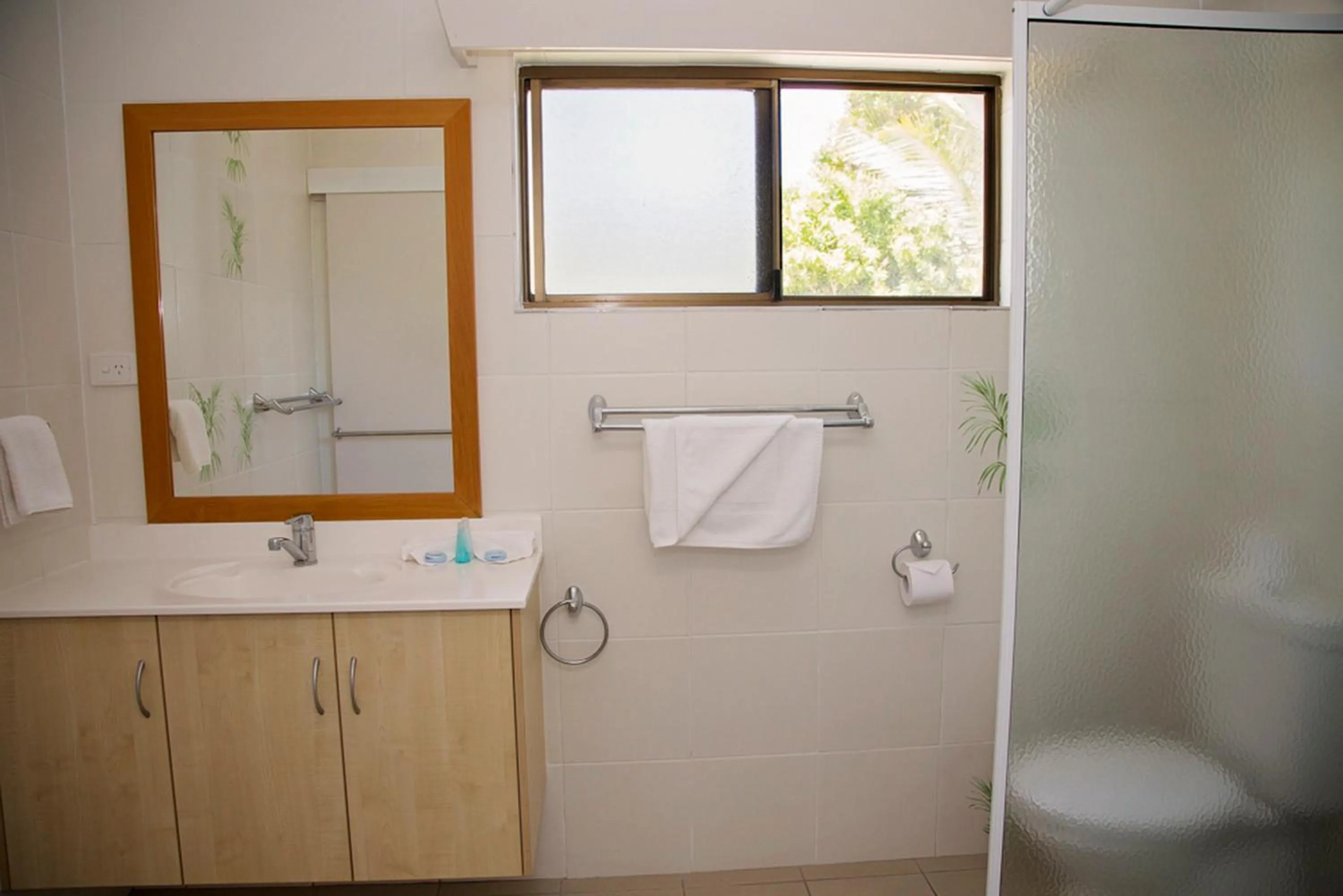 Shower in Apollo Jewel Beachfront Apartments