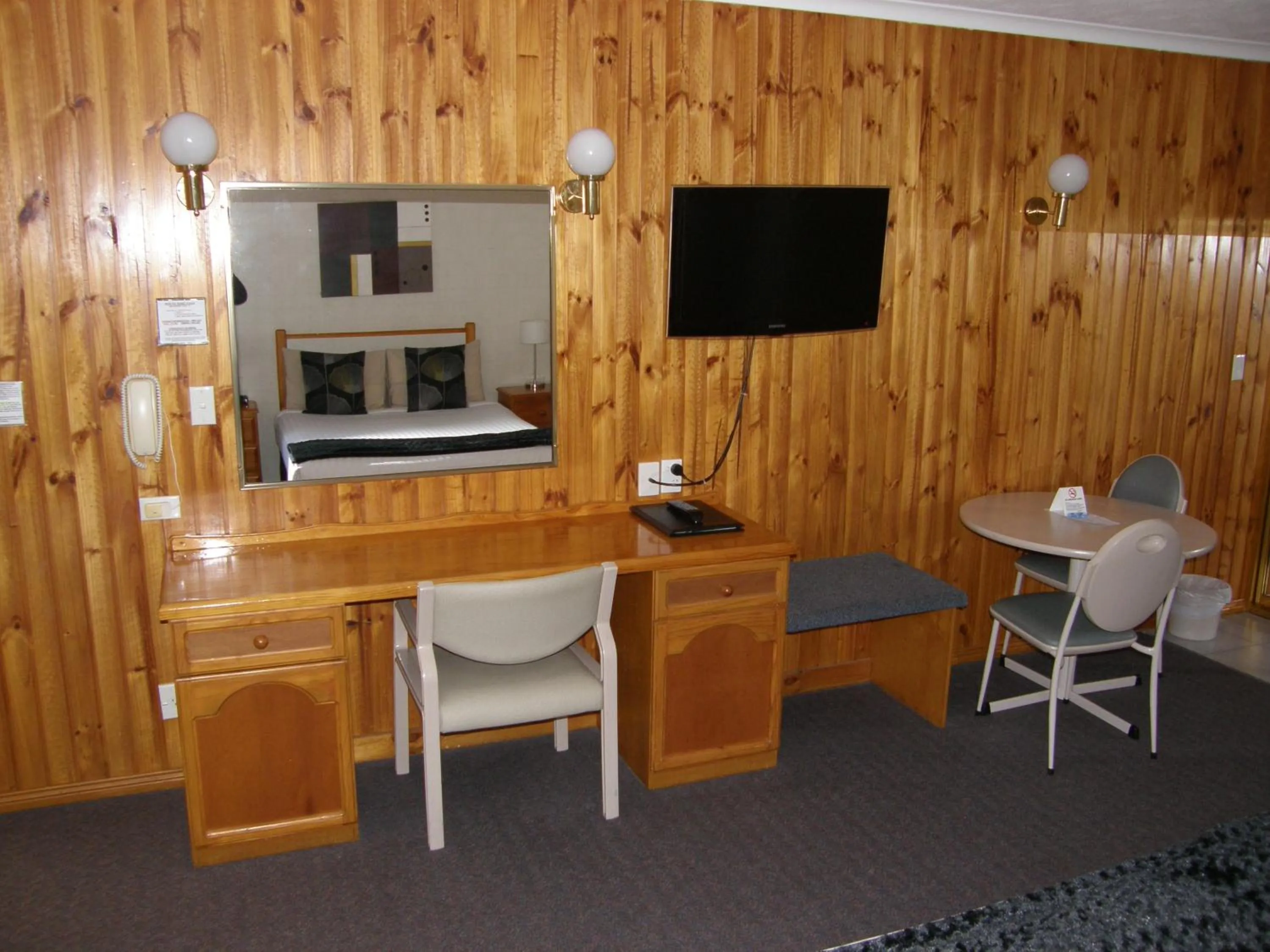 Blue Diamond Motor Inn