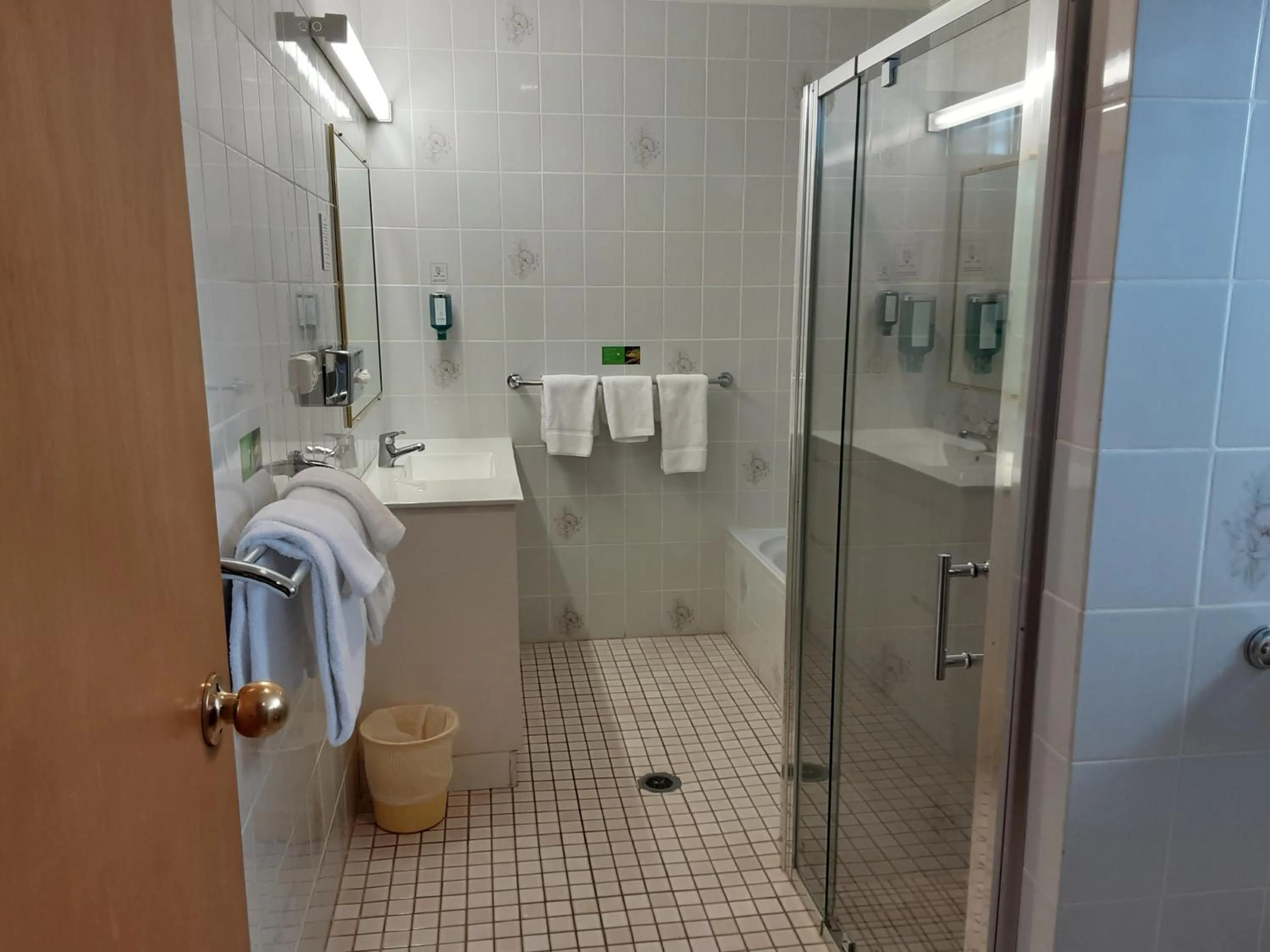 Blue Diamond Motor Inn