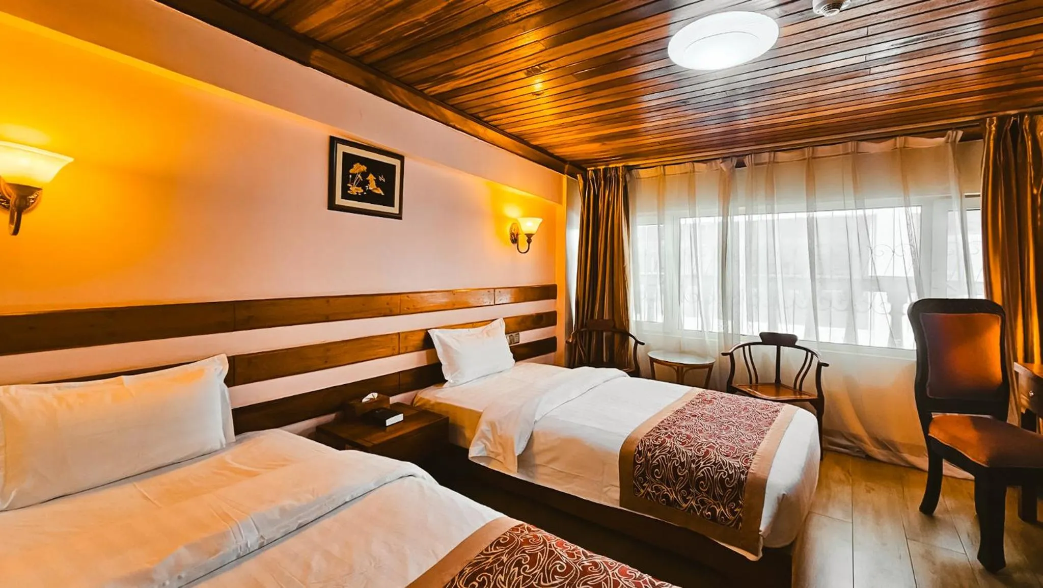 Bed in Eastland Hotel