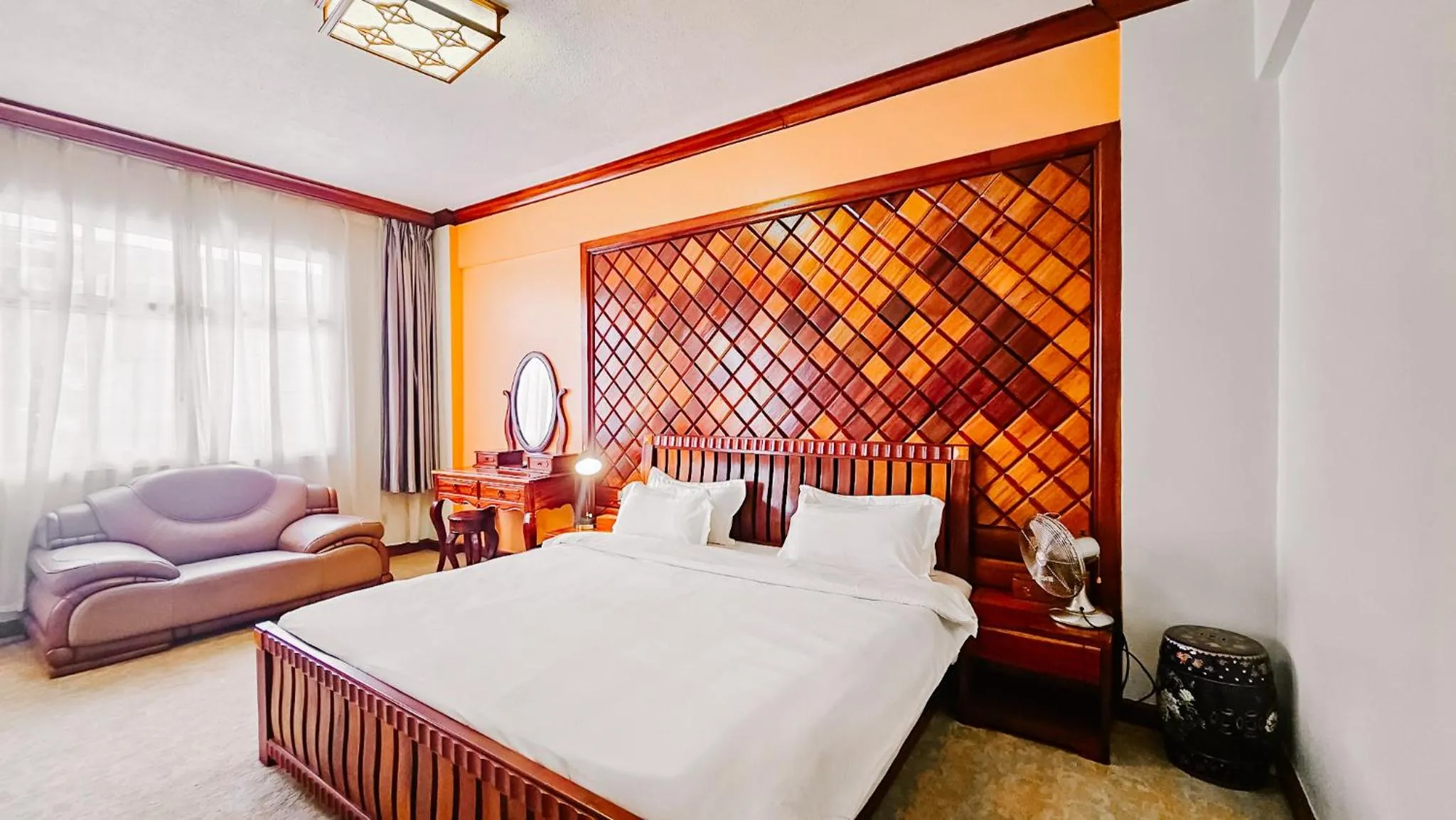 Bed in Eastland Hotel