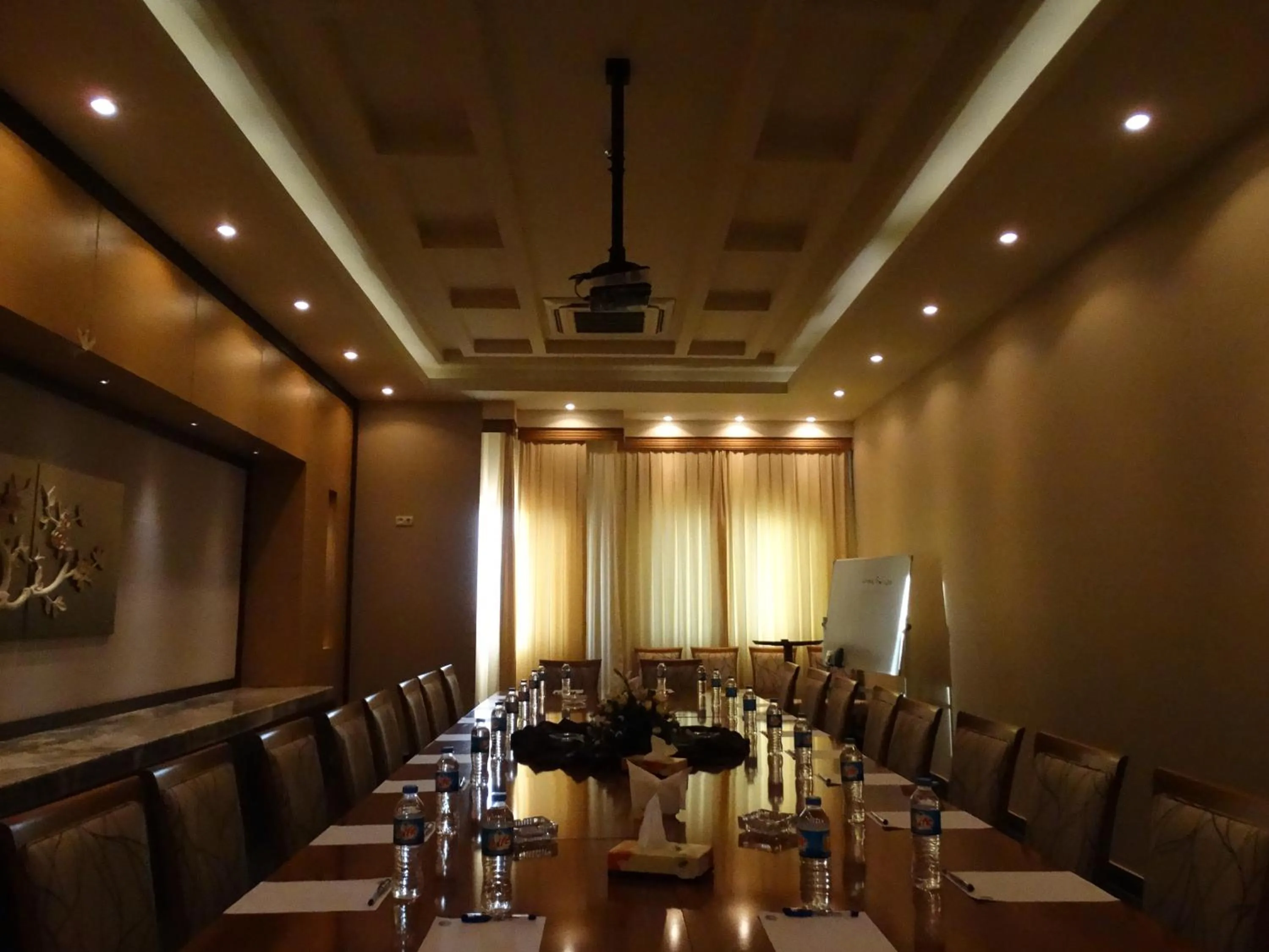 Business facilities in Grand Palace Hotel Erbil