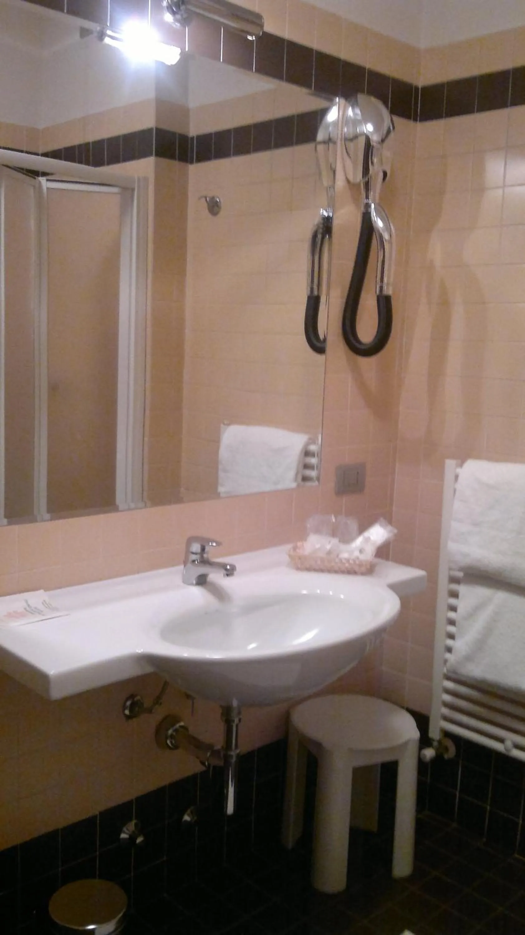 Bathroom in Hotel Riviera