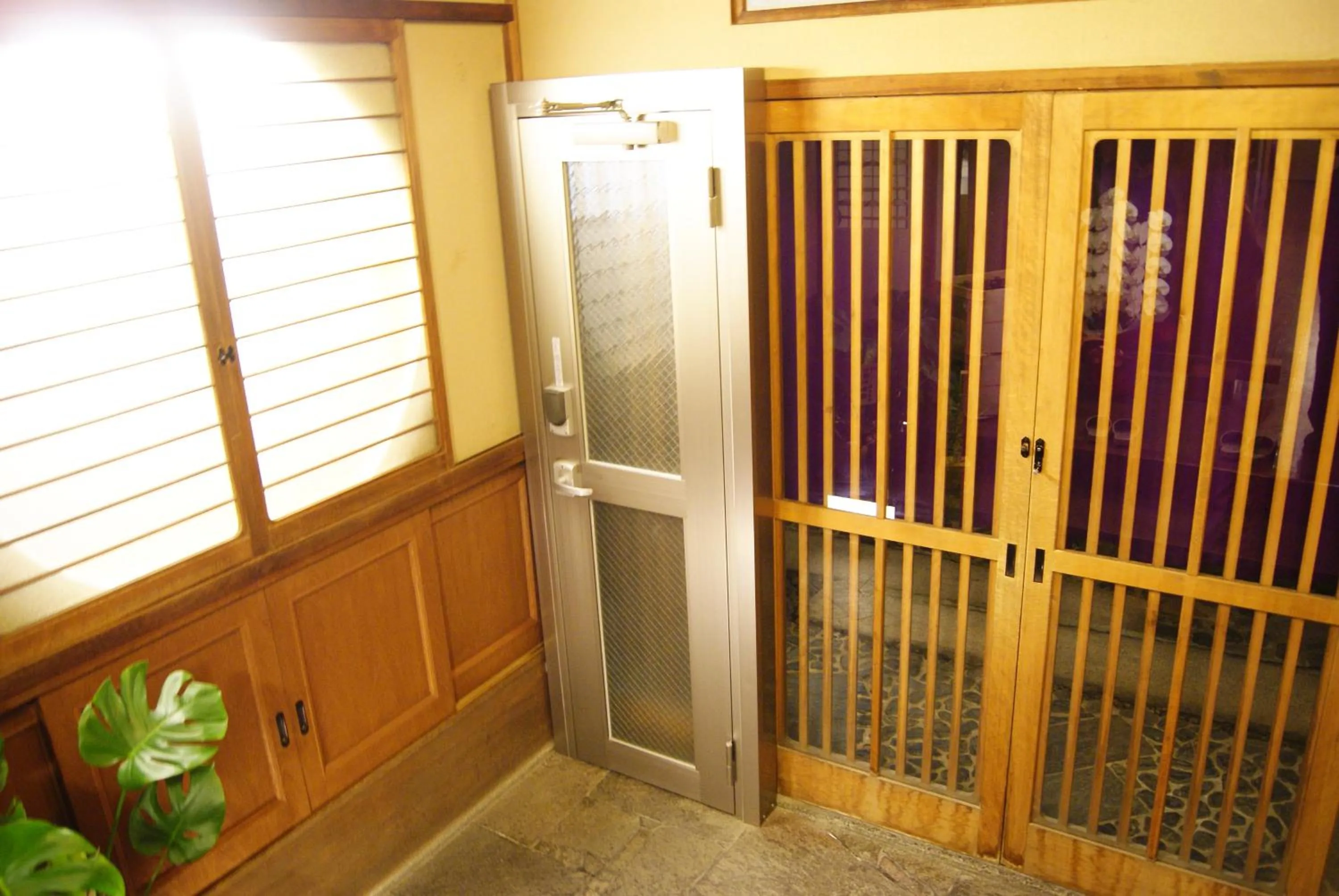 Facade/entrance in Dougoya