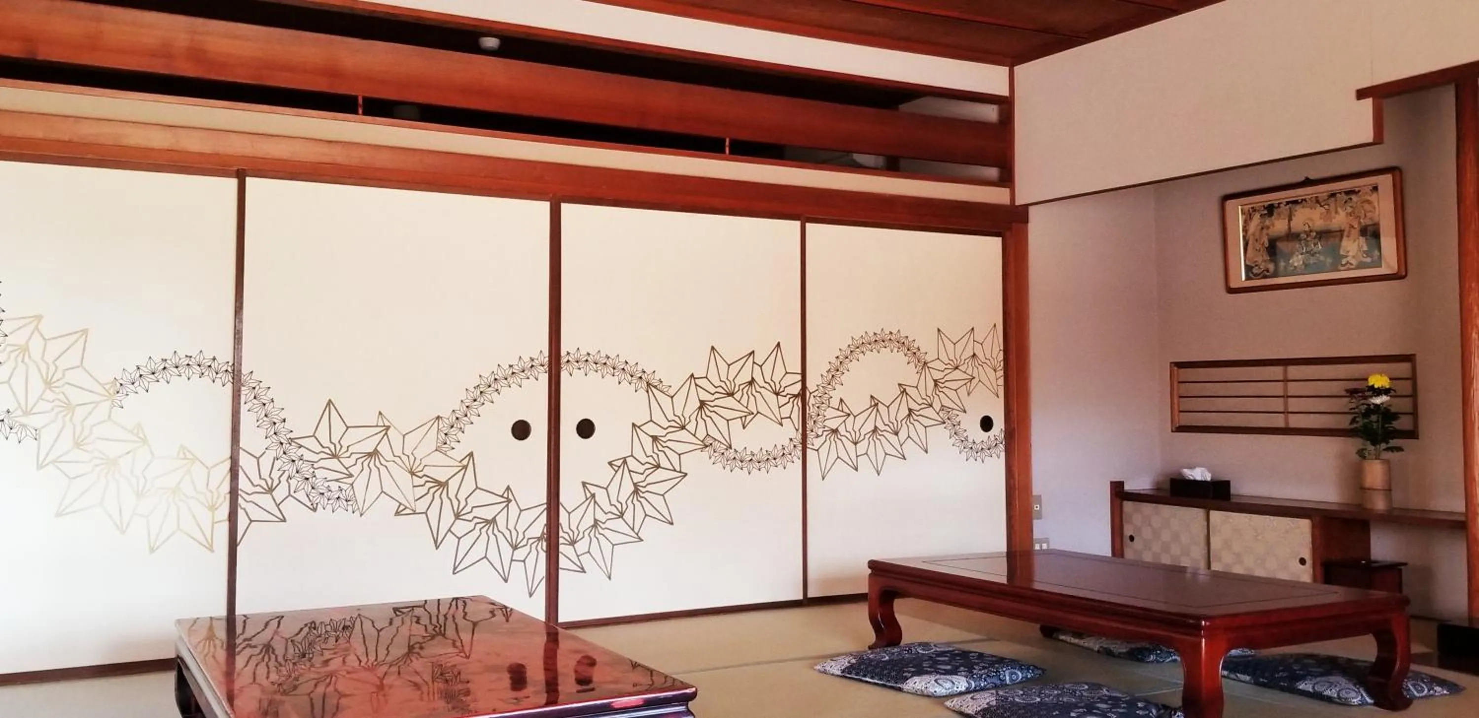 Communal lounge/ TV room in Dougoya