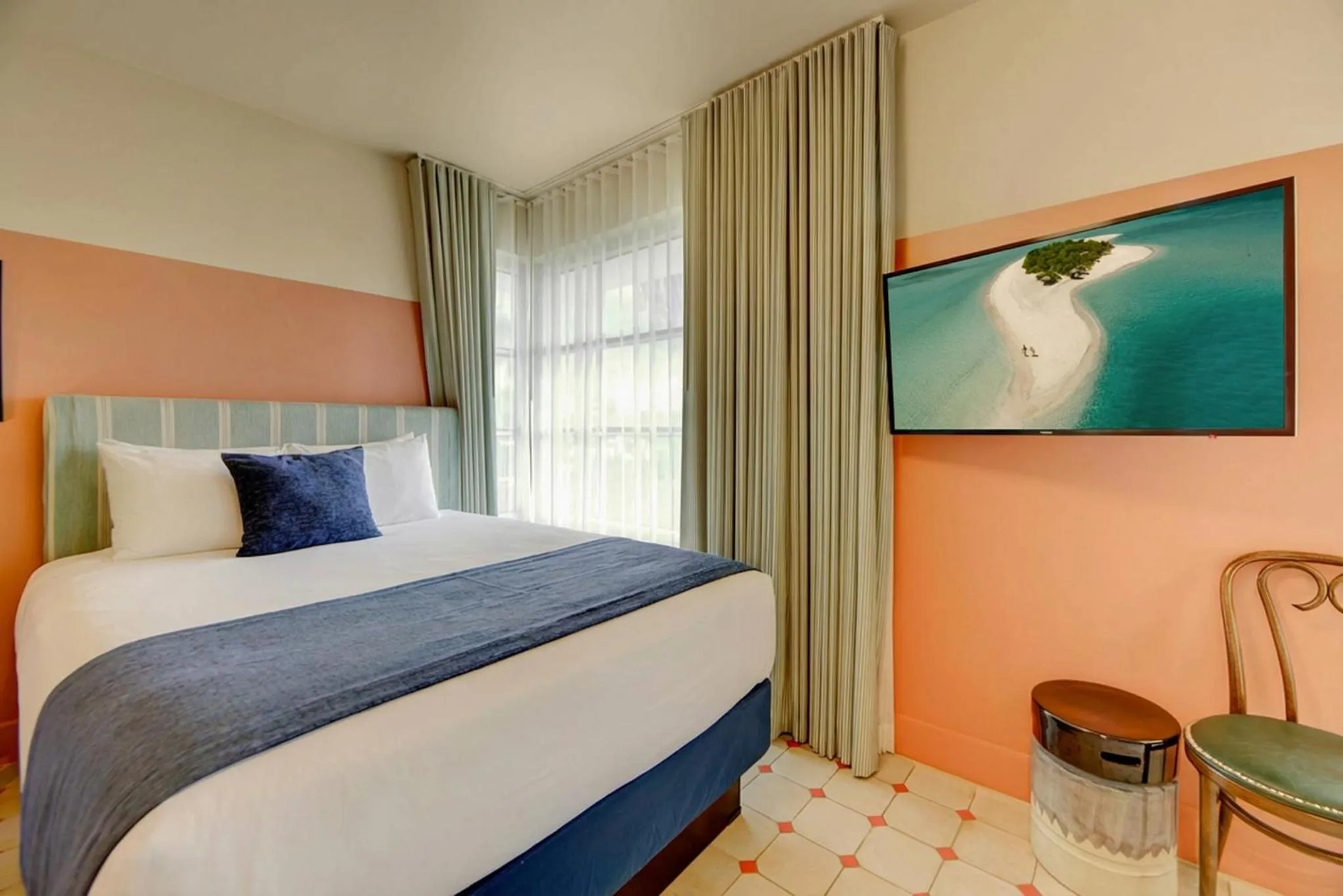 Bed in Hotel Trouvail Miami Beach