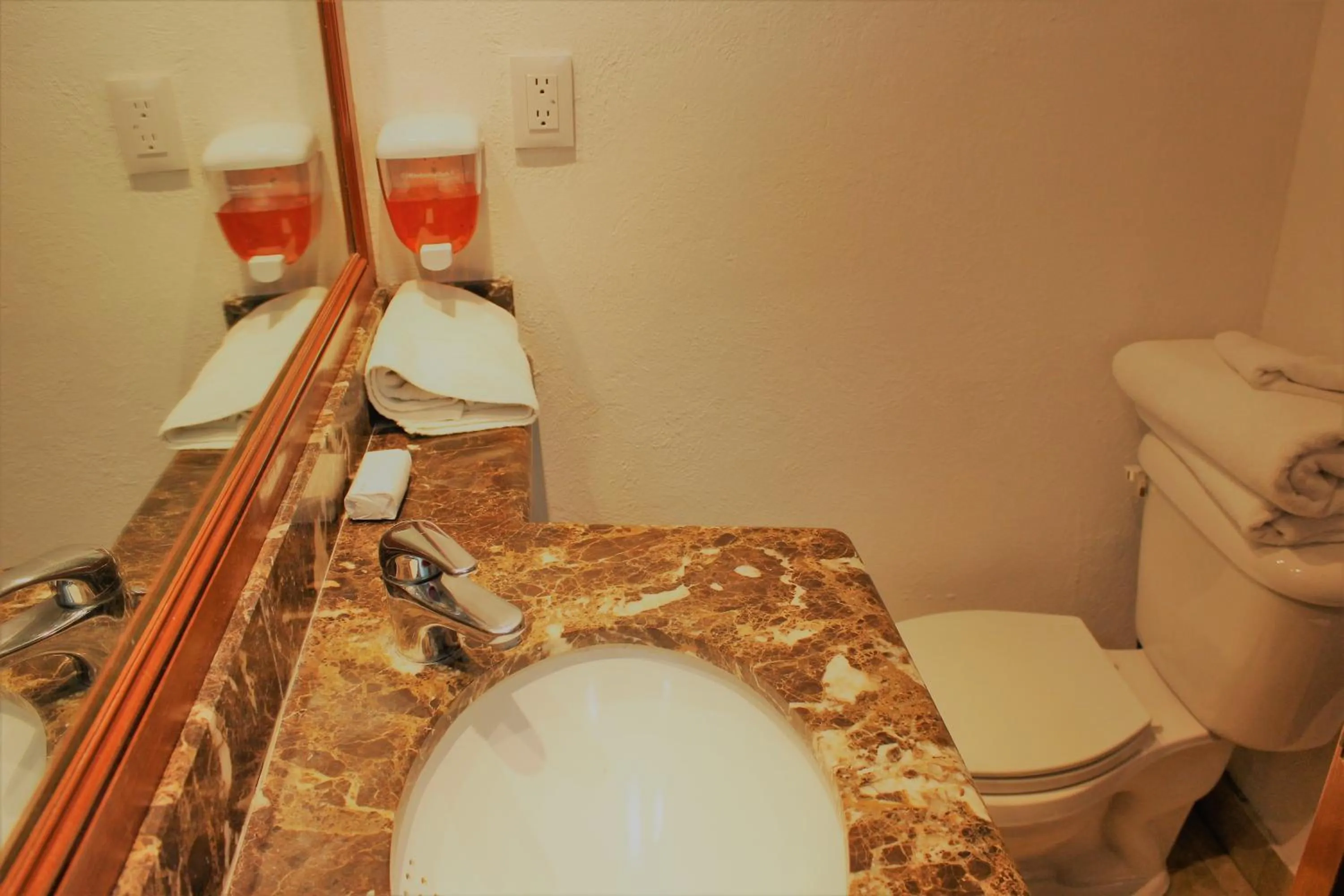 Bathroom in Condesa Suites