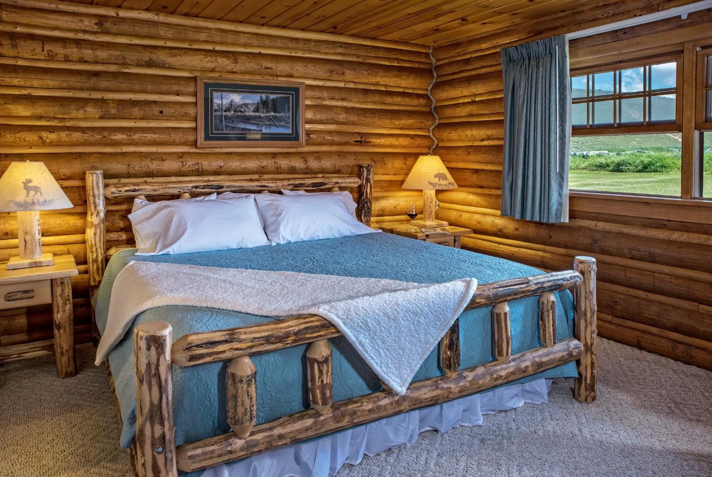 Bed in Stanley High Country Inn