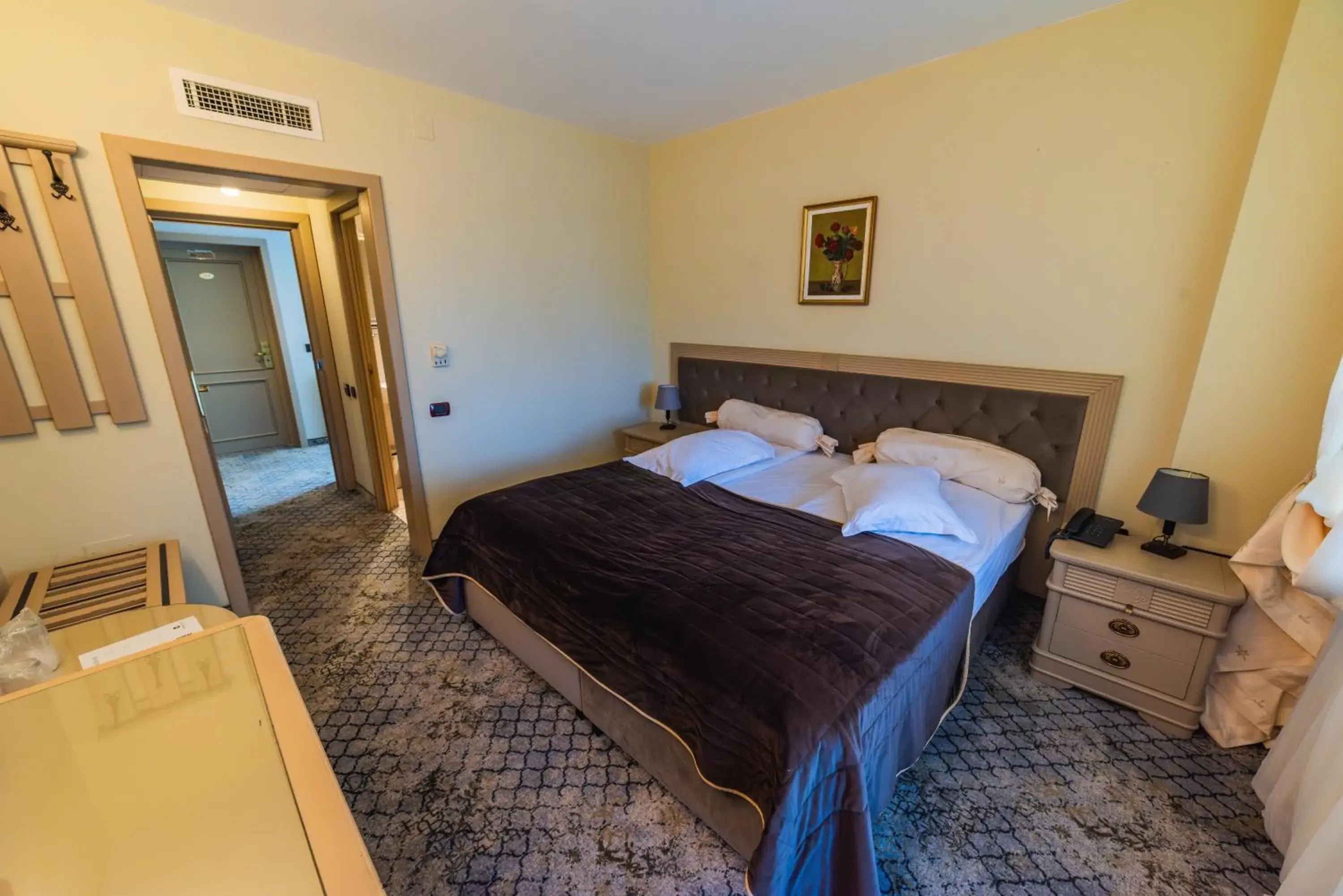 Double Room with Free Spa Access - single occupancy in Bucium Motel & SPA Double Room with Free Spa Access - single occupancy in Bucium Motel & SPA