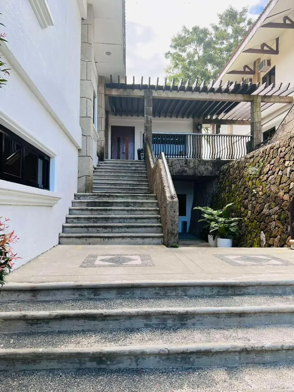 Property building in Sol Y Viento Mountain Hot Springs Resort Property building in Sol Y Viento Mountain Hot Springs Resort